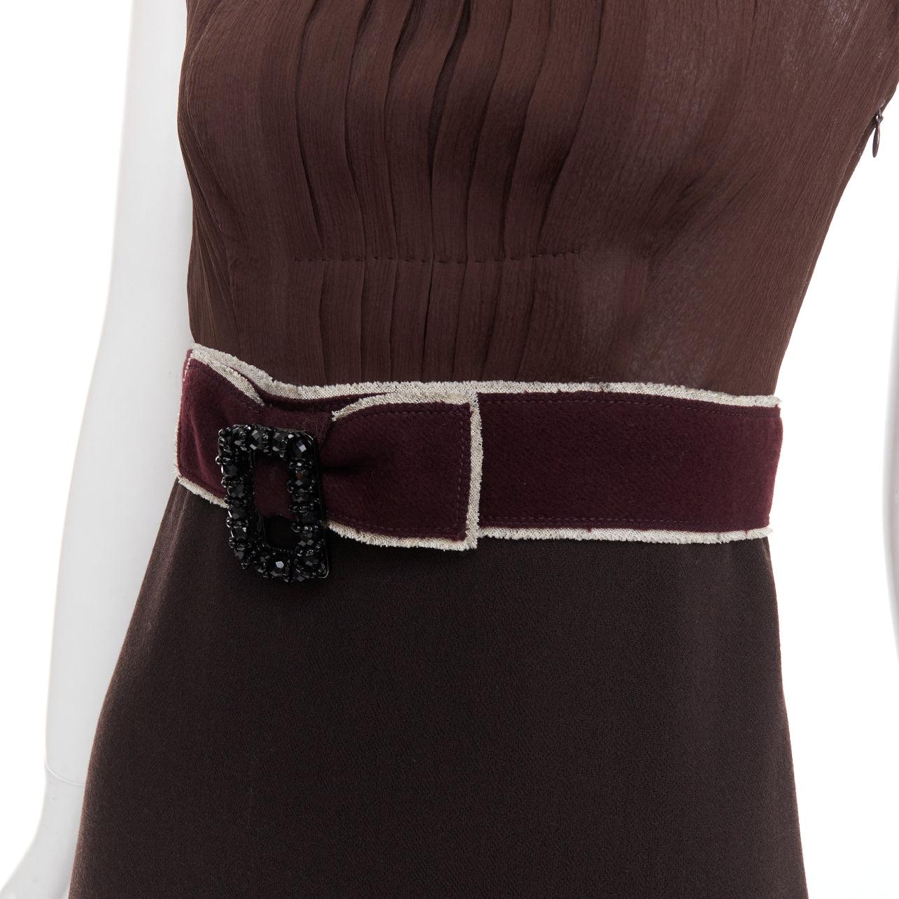 PRADA Vintage brown 100% silk chiffon crystal buckle crepe belted dress IT40 S
Reference: CC/A00444
Brand: Prada
Designer: Miuccia Prada
Material: Silk
Color: Brown, Black
Pattern: Solid
Closure: Zip
Lining: Brown Silk
Made in:
