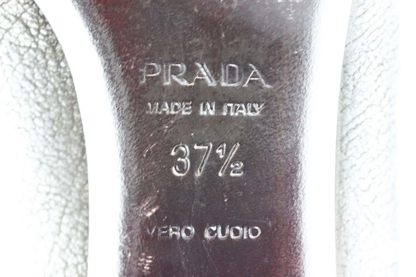 Prada Vintage-Pumps aus Leder mit Verzierungen EU 37,5 UK 4,5 US 7,5 Damen