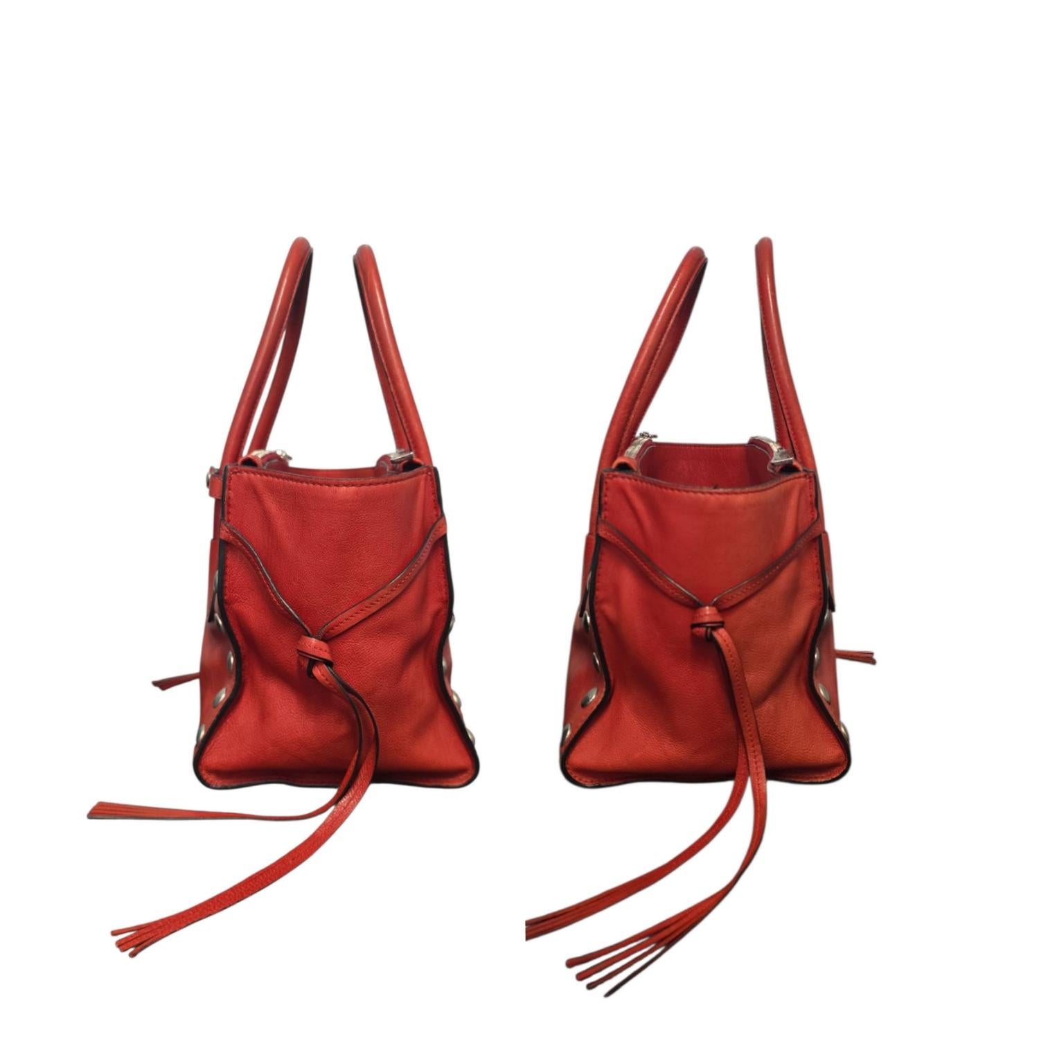 Prada Vintage Glace Calf Studded Twin Pocket Tote Bon état - En vente à Scottsdale, AZ