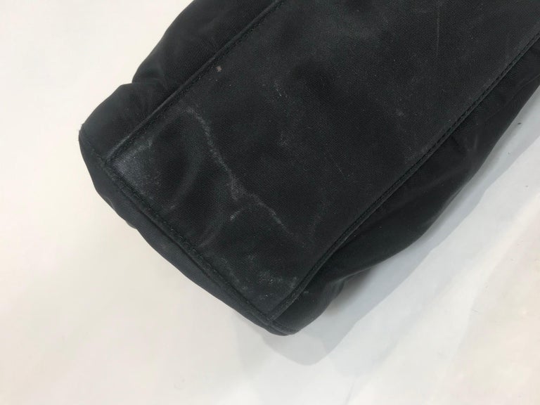 Prada Red Tessuto Shoulder Bag Nylon Cloth ref.489744 - Joli Closet