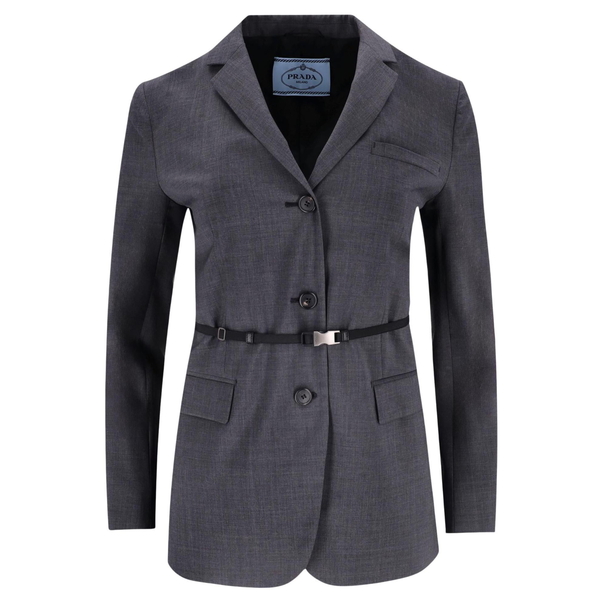 Blazer/veste ceinturée en gabardine de laine vierge de Prada en vente