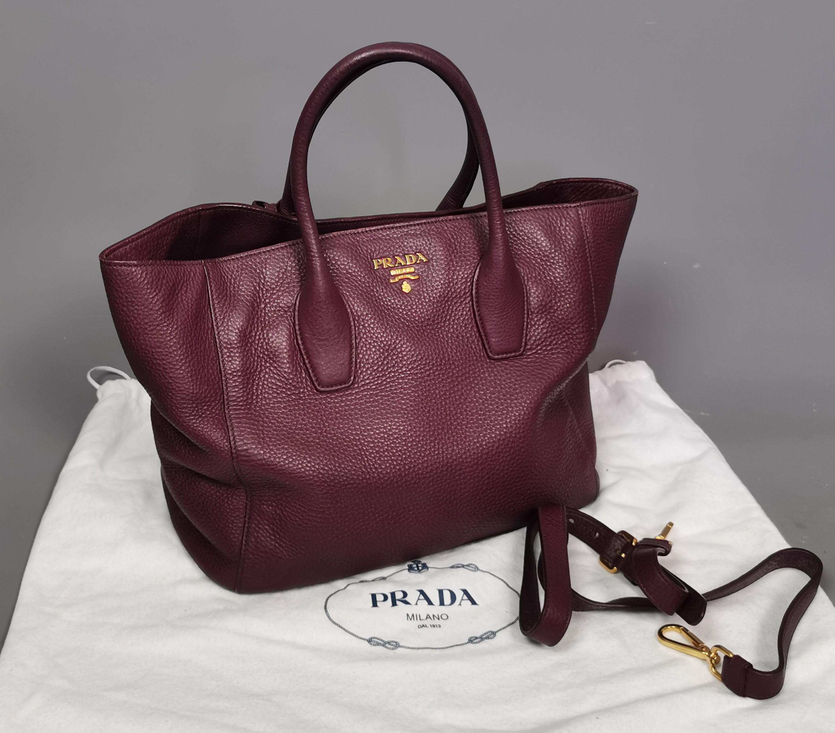 Prada Vitello Daino burgandy leather shopper, Tote bag For Sale at 1stDibs