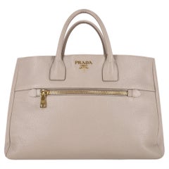 Prada - Sac à main en cuir Vitello Daino