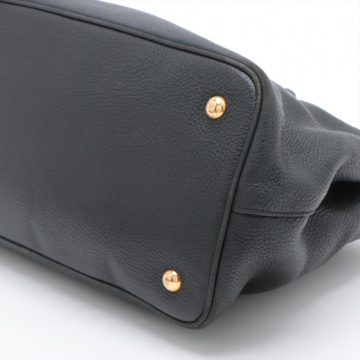 Women's Prada Vitello Daino Leather Two - Way Handbag Black For Sale