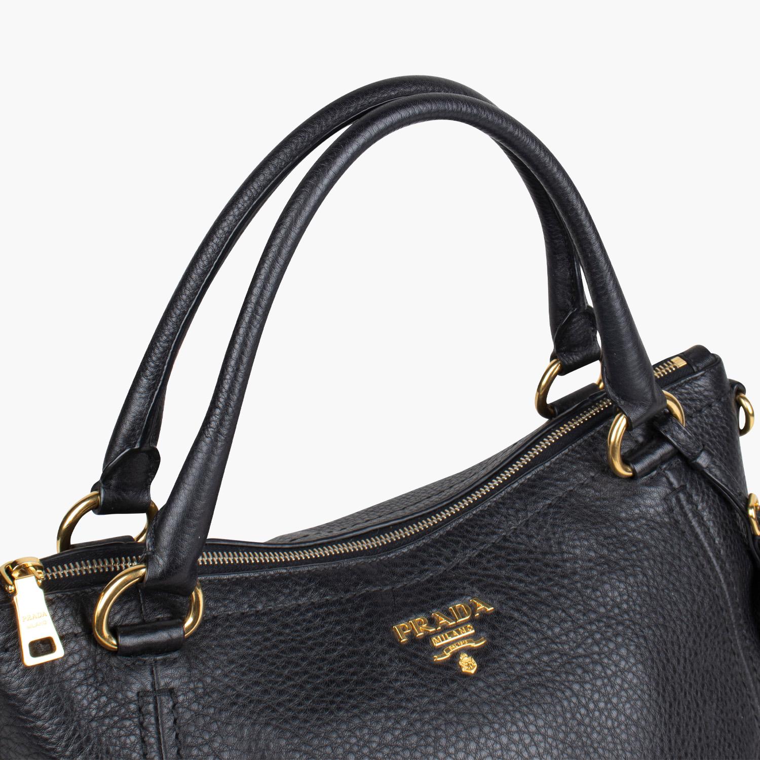 prada vitello daino messenger bag