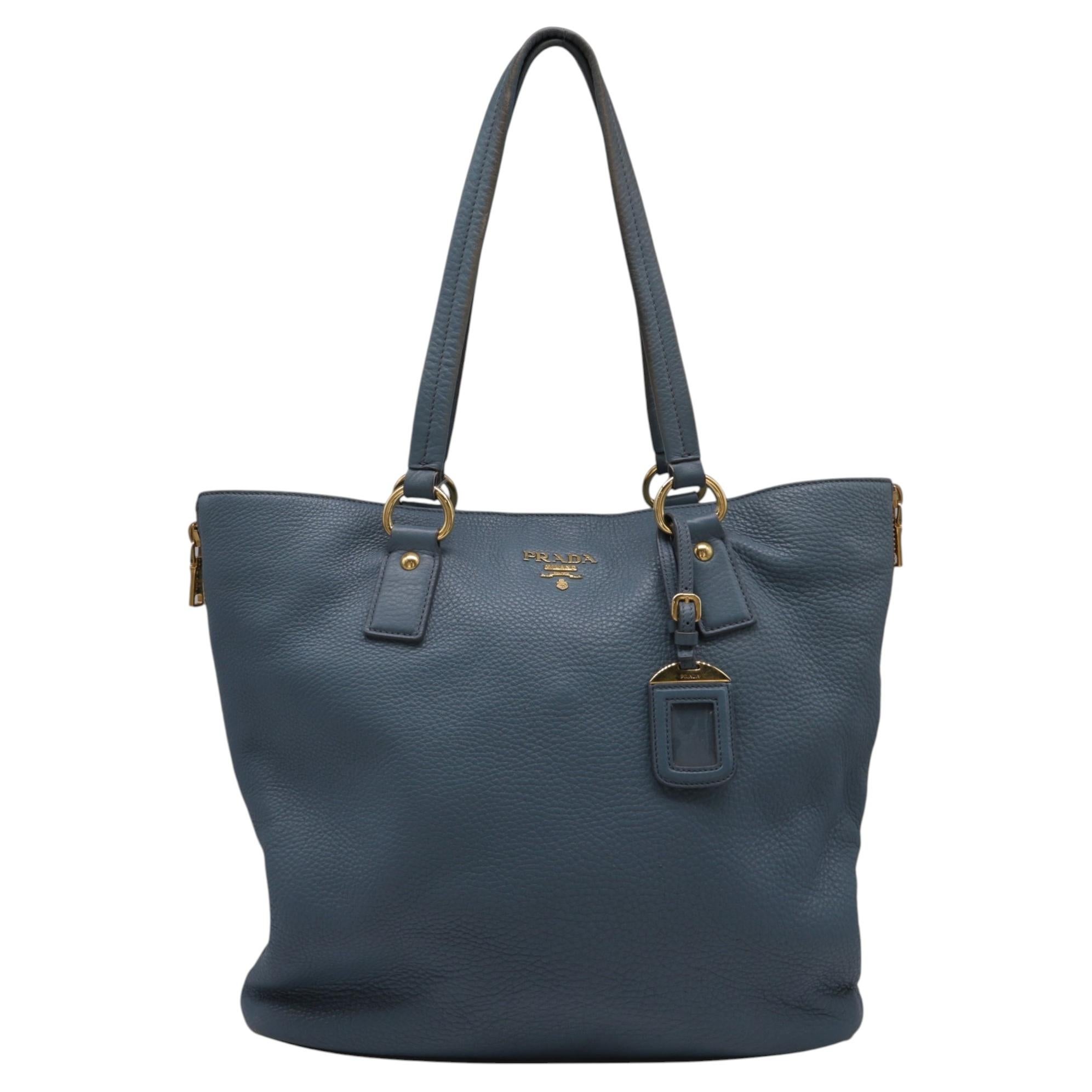 Bolso tote «Vitello Daino» de Prada en piel azul