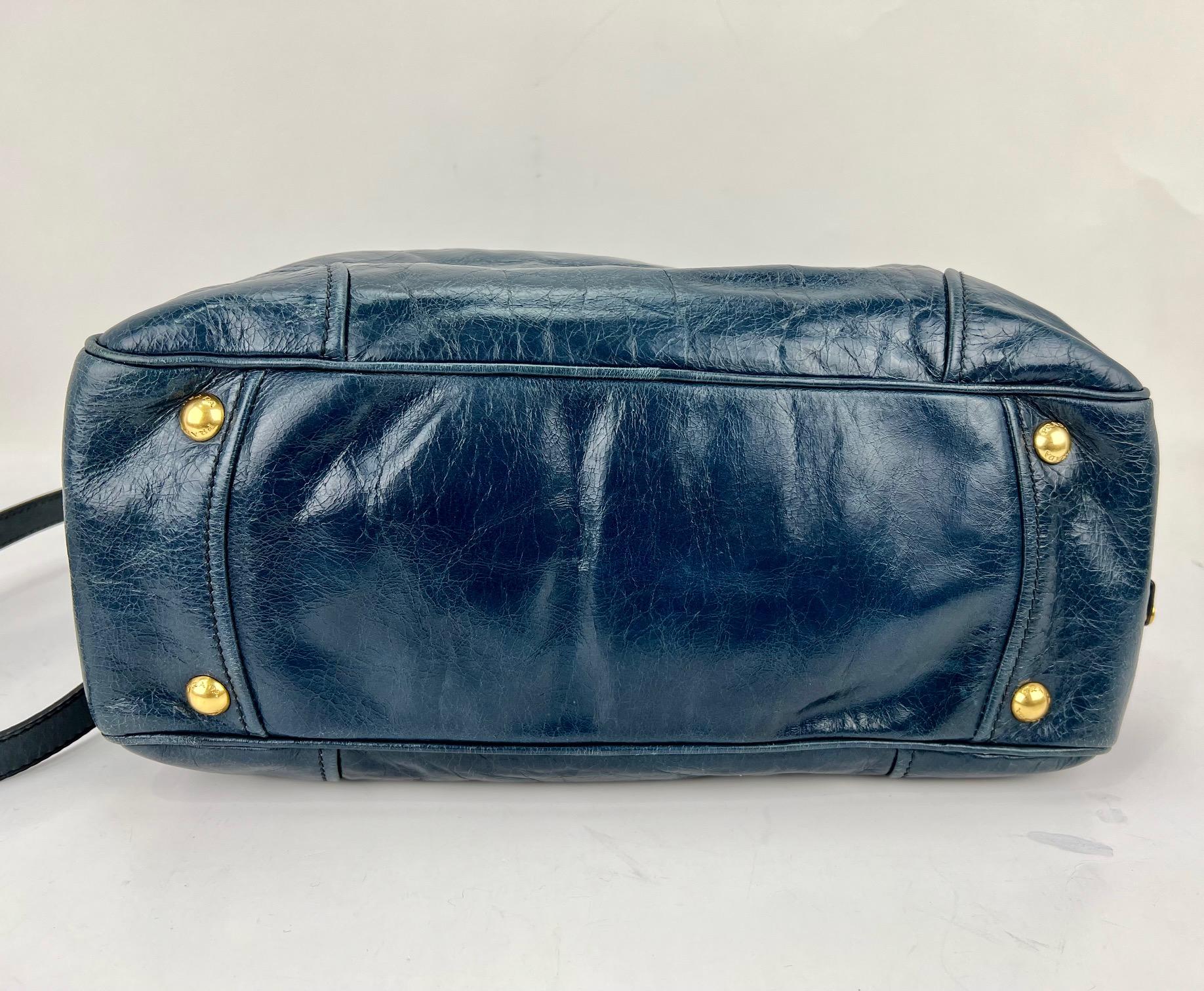 PRADA Vitello Shine Shopping Satchel Denim color Distressed Bag  In Good Condition In Freehold, NJ