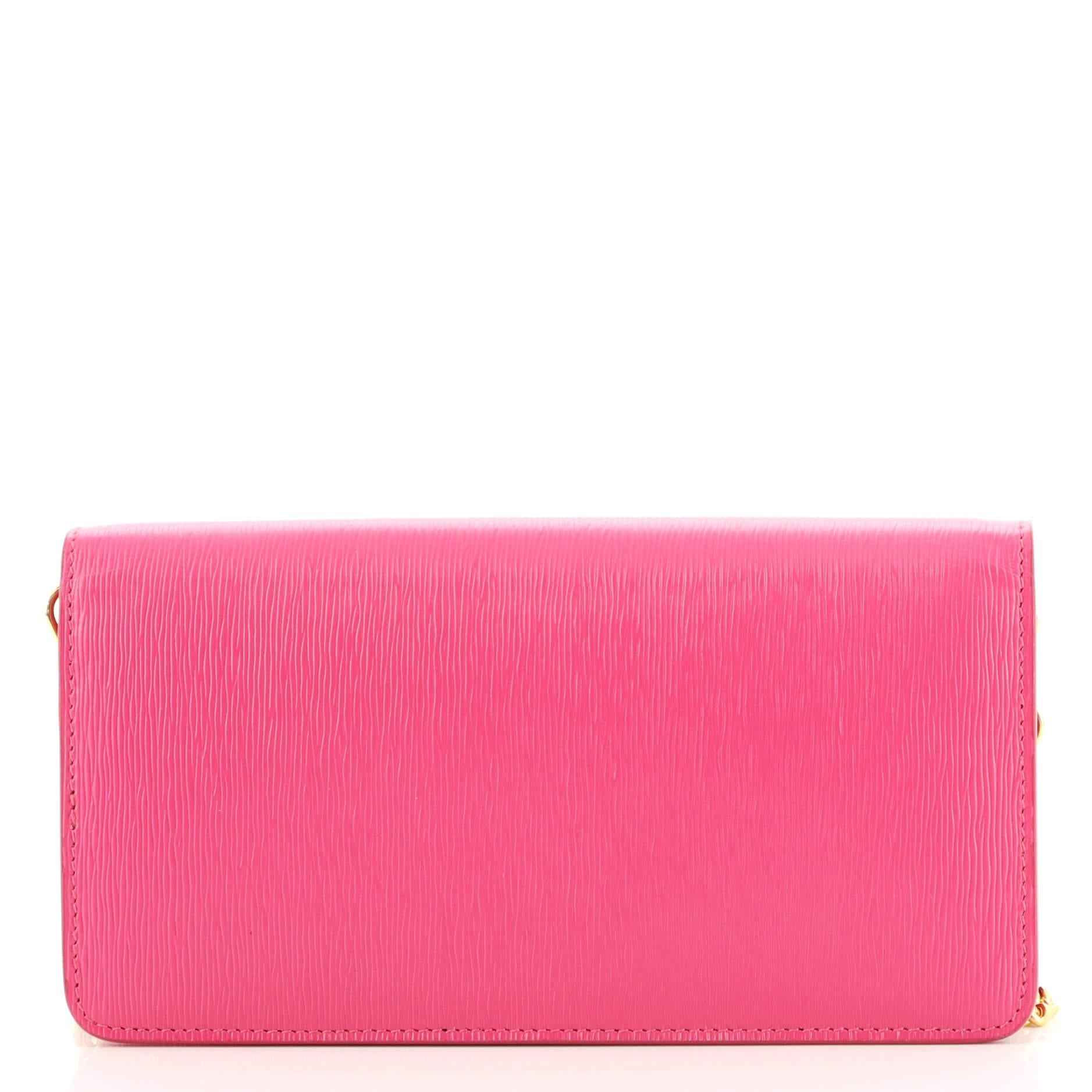 prada vitello move