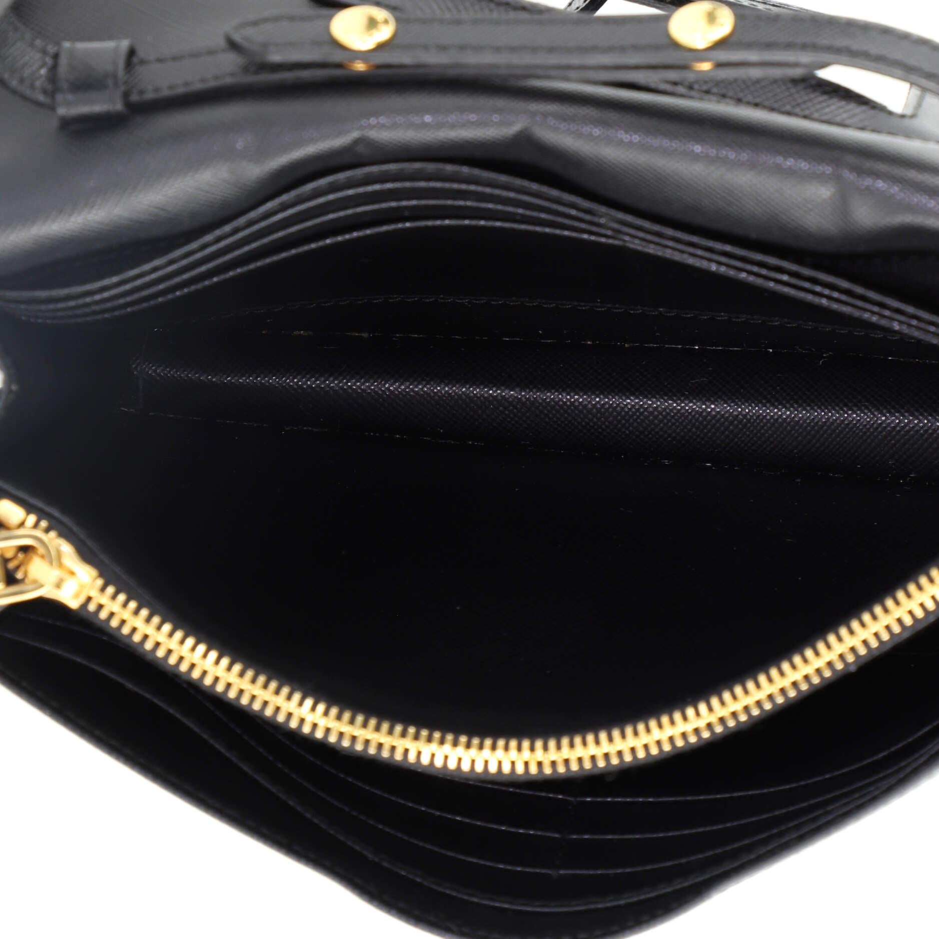Prada Wallet on Strap Saffiano Leather Small In Good Condition In NY, NY