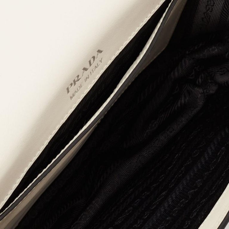 Prada White/Black Leather Plex Ribbon Flap Shoulder Bag For Sale 6