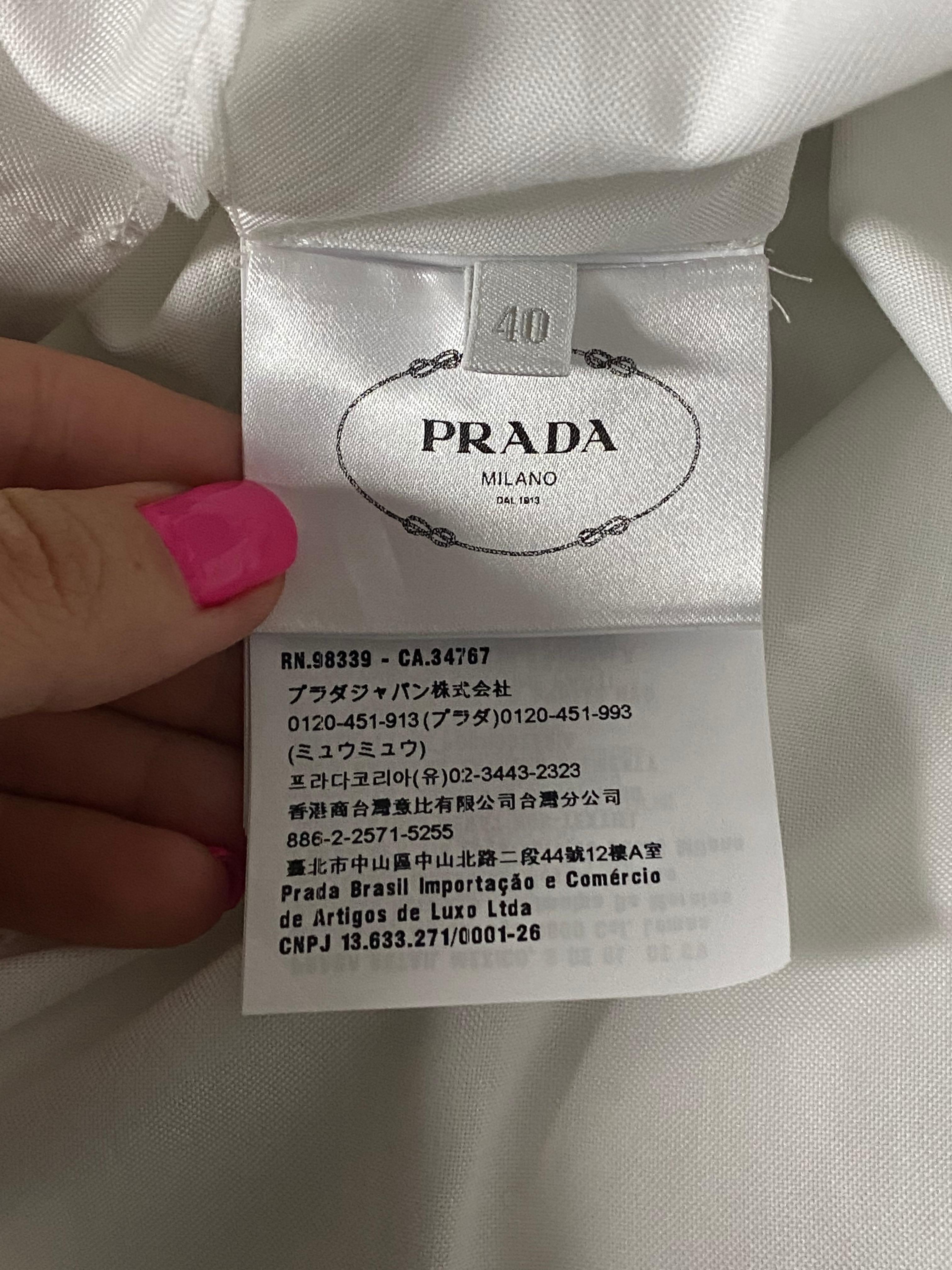 PRADA White Cotton Button Down Shirt Blouse, Size 40 For Sale 1