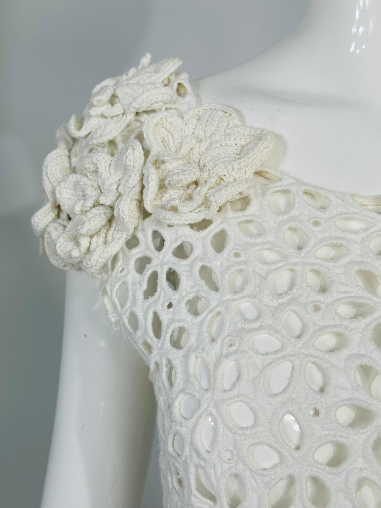 Prada White Cotton Eyelet Mini Dress with Irish Crochet Cap Shoulders For Sale 12