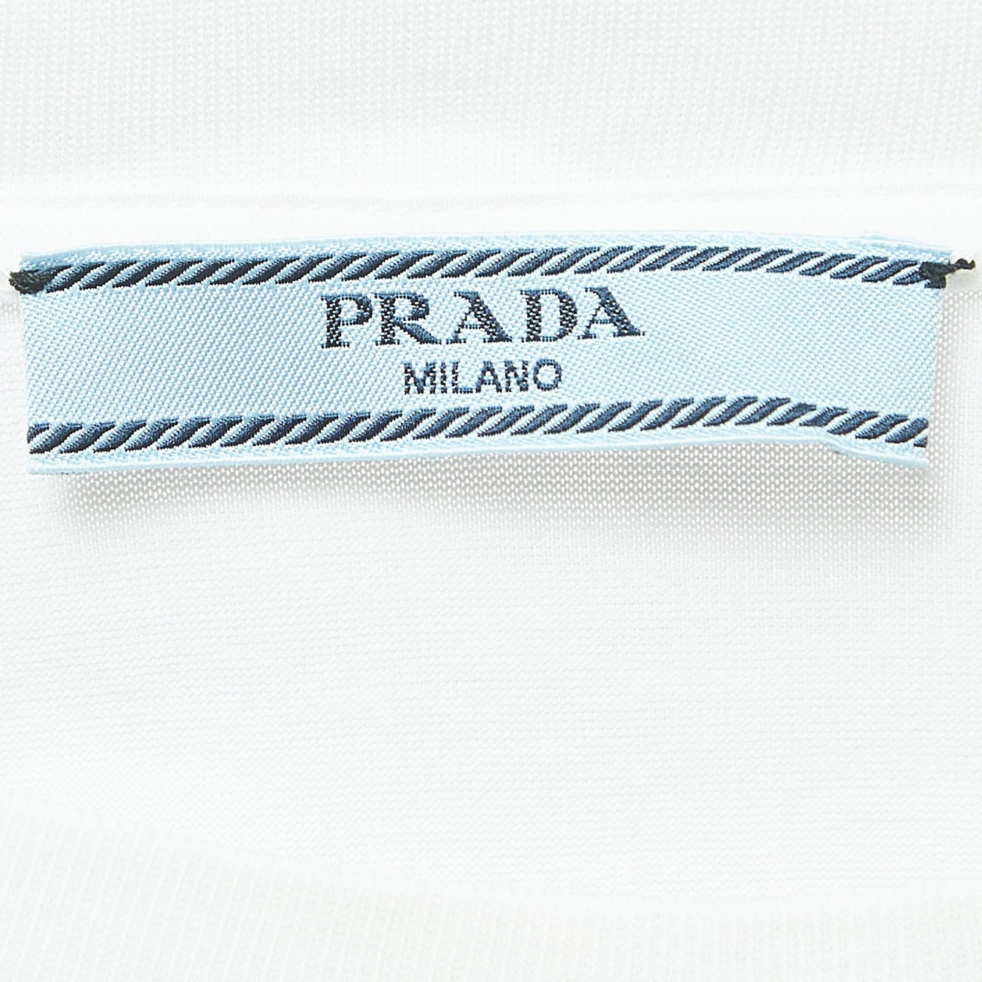 Prada White Cotton Knit Re-Nylon Pouch Docking T-Shirt L In Good Condition In Dubai, Al Qouz 2