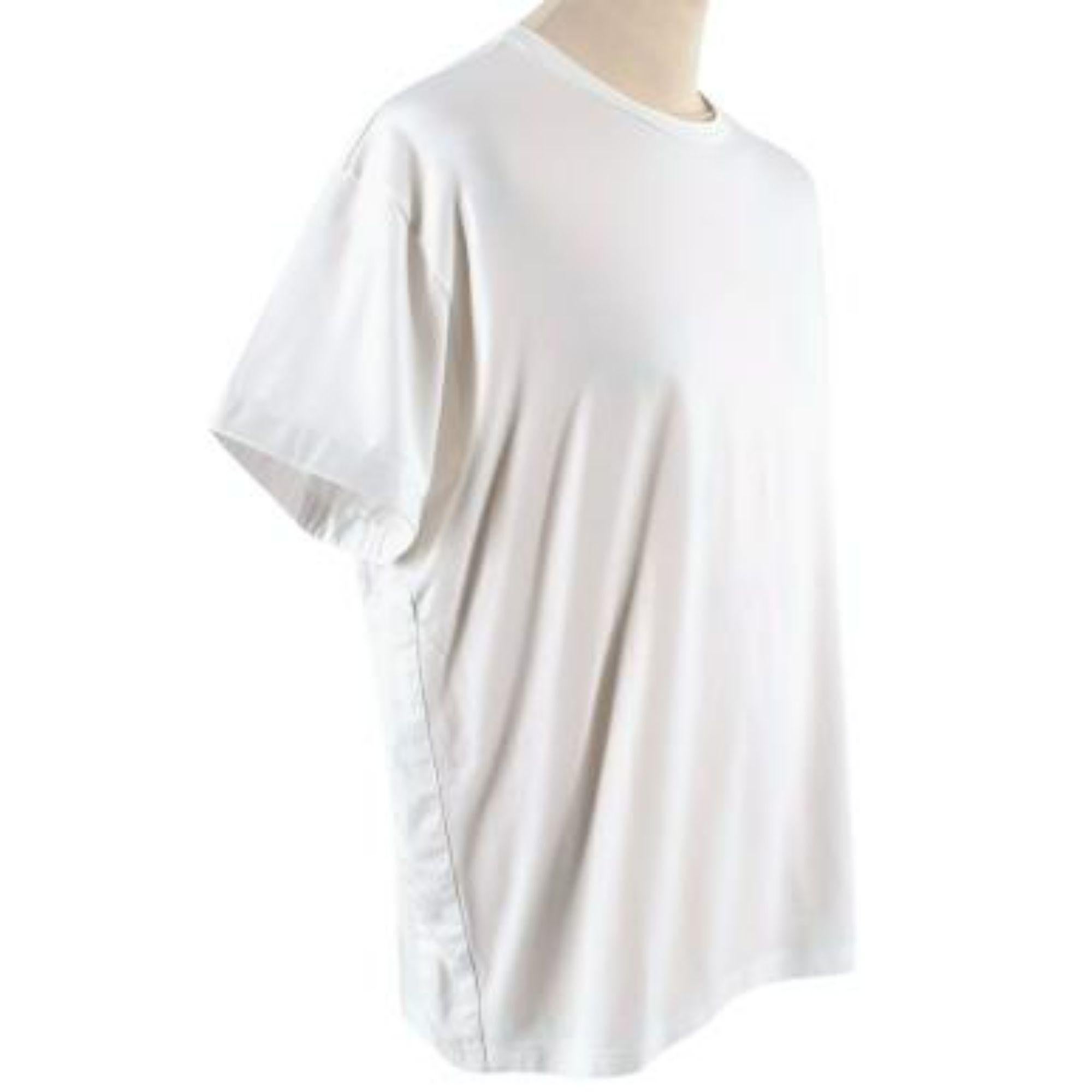 Prada White Cotton T-shirt with Nylon Pocket In Excellent Condition For Sale In London, GB