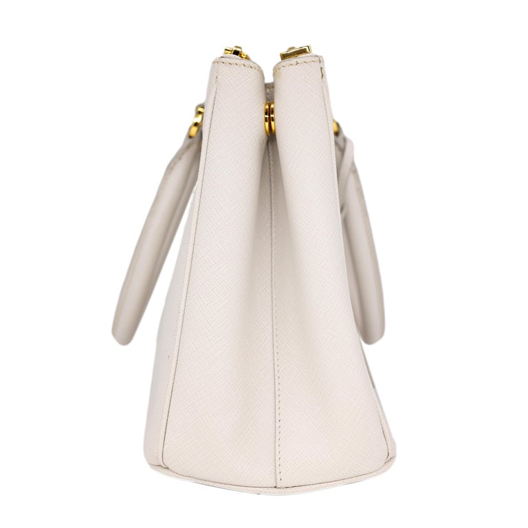 Galleria leather handbag Prada White in Leather - 33908899