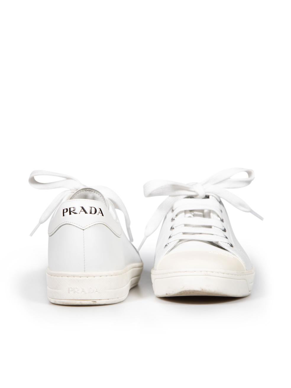 Prada White Leather Logo Trainers Size IT 37 In Excellent Condition For Sale In London, GB