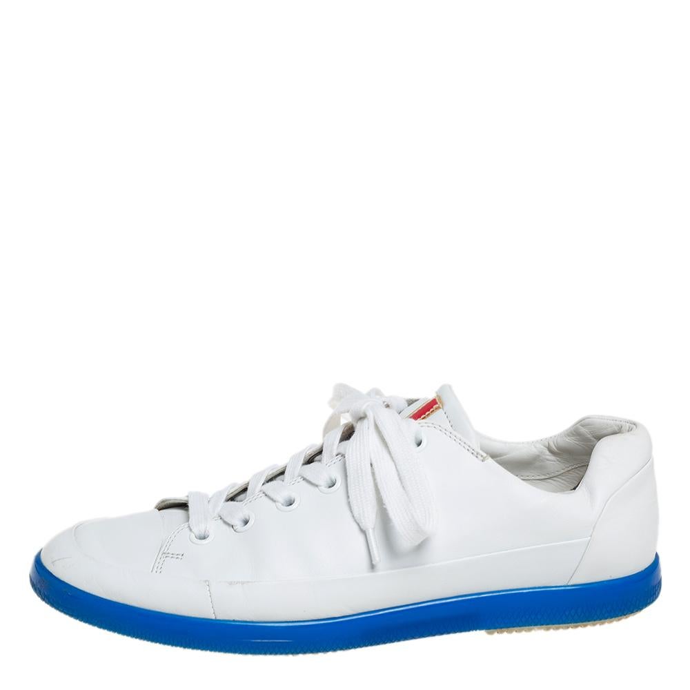 These Prada sneakers come in a classic style and silhouette that makes them highly covetable. Made from white leather, they come with laced-up vamps, round cap toes, and comfortable insoles.

