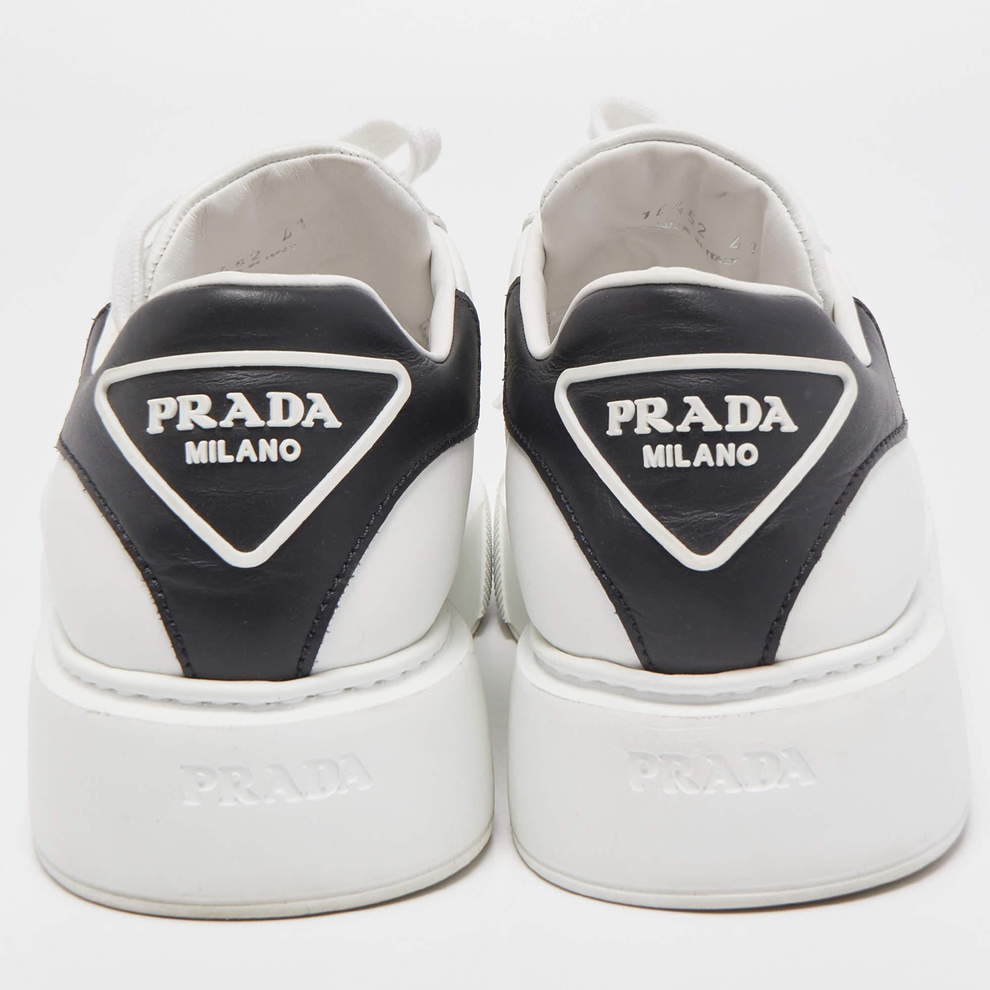 Prada White Leather Macro Low Top Sneakers Size 41 In Excellent Condition In Dubai, Al Qouz 2