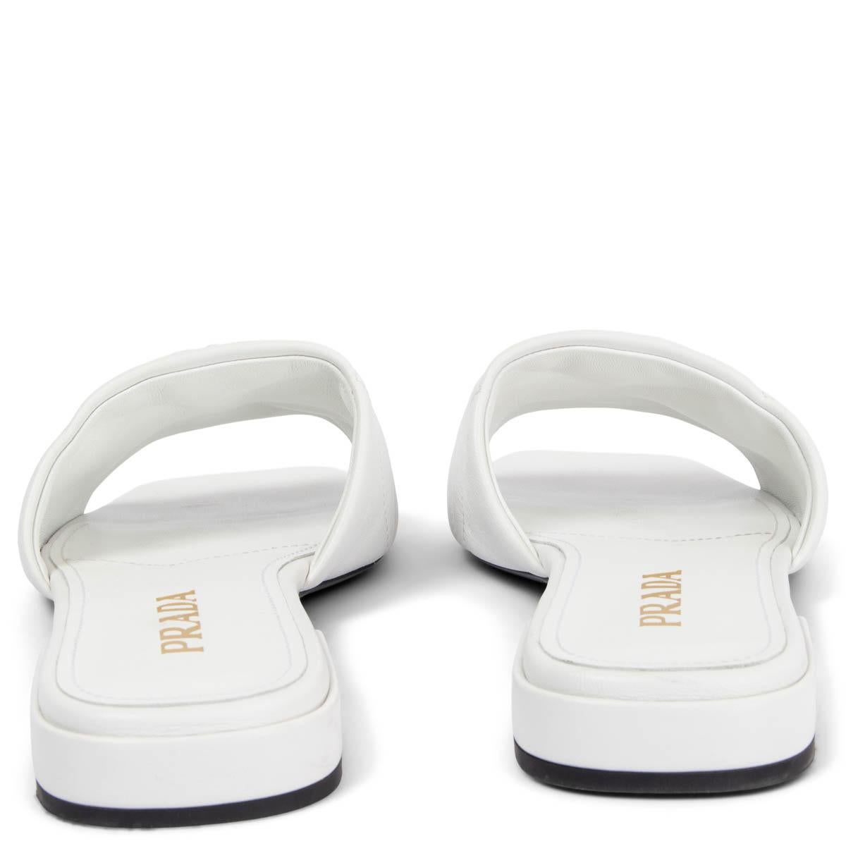  PRADA cuir blanc QUILTED SABOTS Slide Shoes 39.5 Pour femmes 