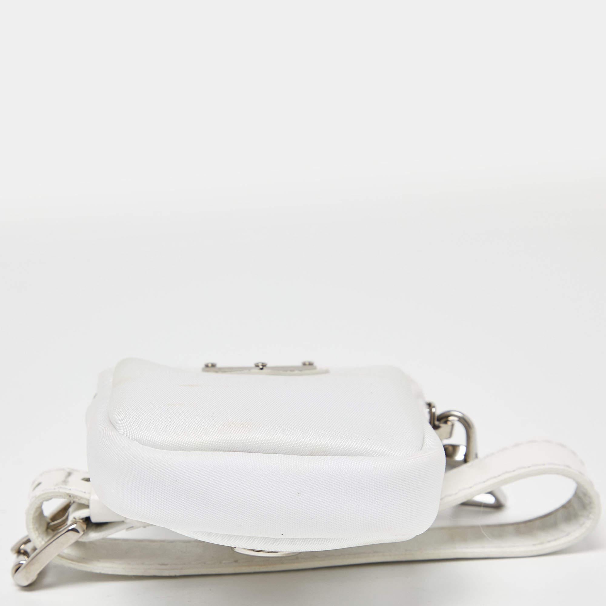 Prada White Nylon and Leather Strap Pouch In Good Condition In Dubai, Al Qouz 2