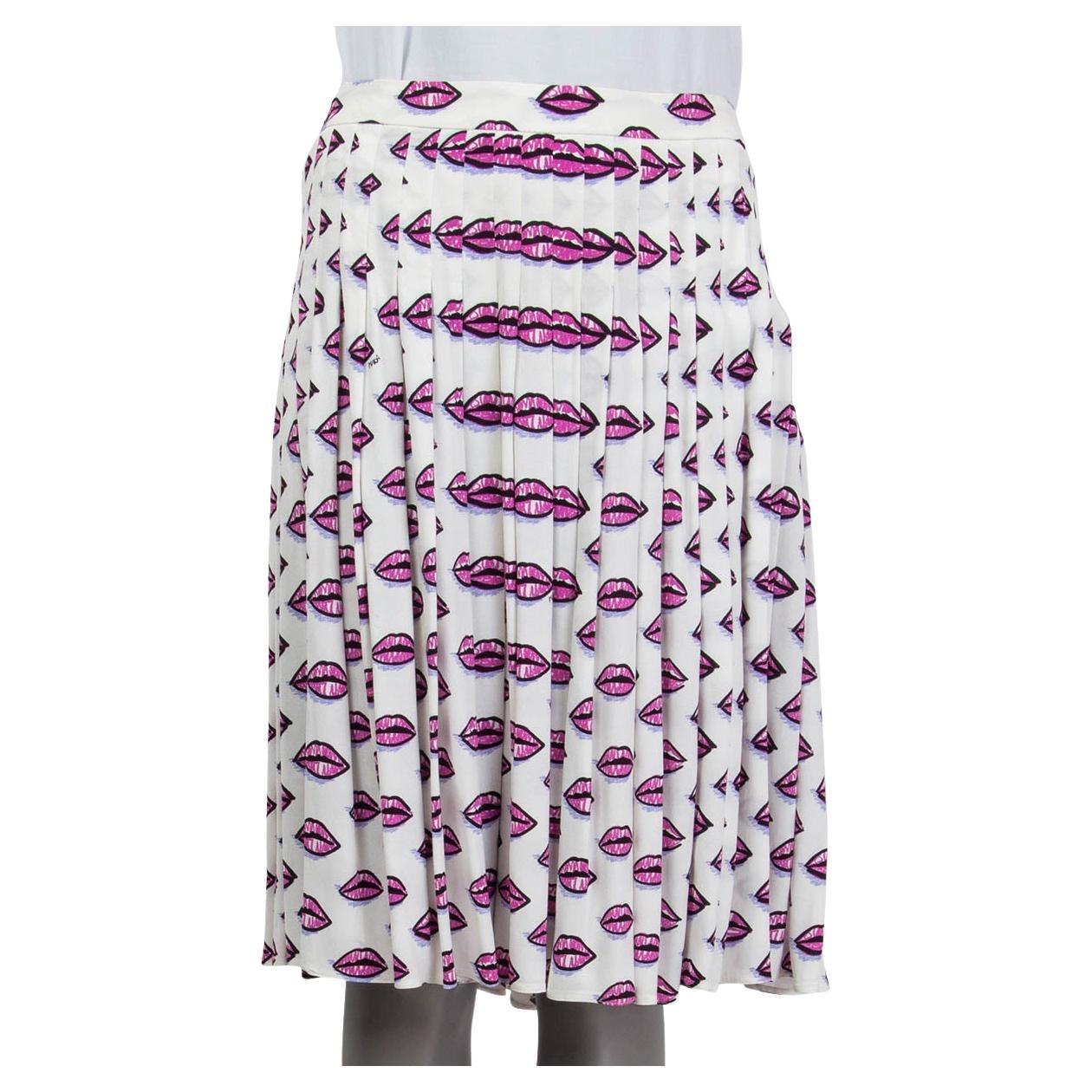 PRADA weiß & rosa Viskose 2017 LIP PRINT PLEATED Rock 44 L im Angebot