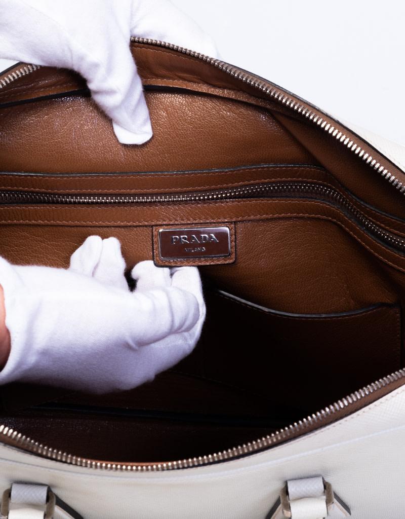 Prada Bauletto Aktentasche aus weißem Saffiano-Leder 1
