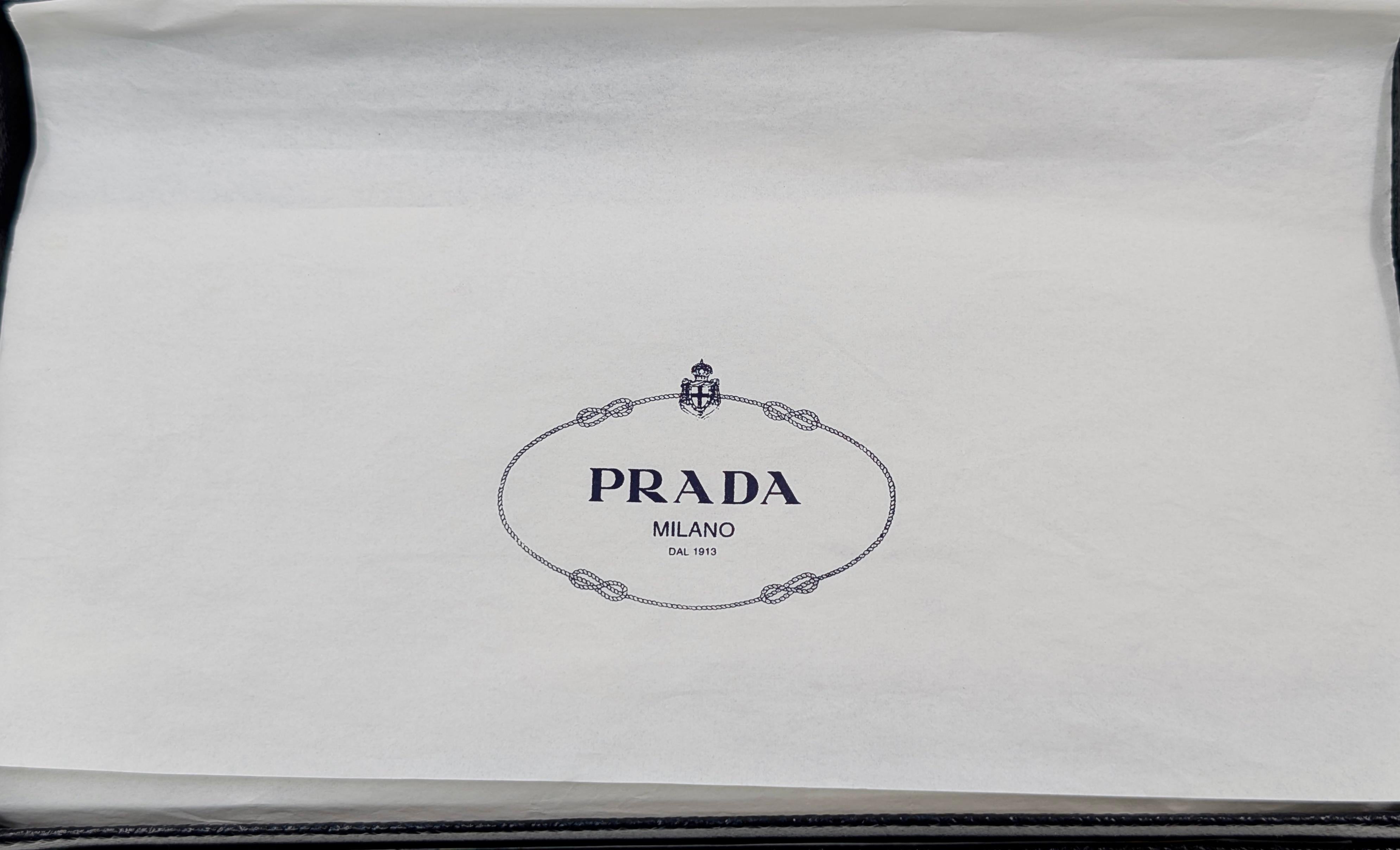 PRADA White Saffiano Lock Heart mini bag For Sale 3