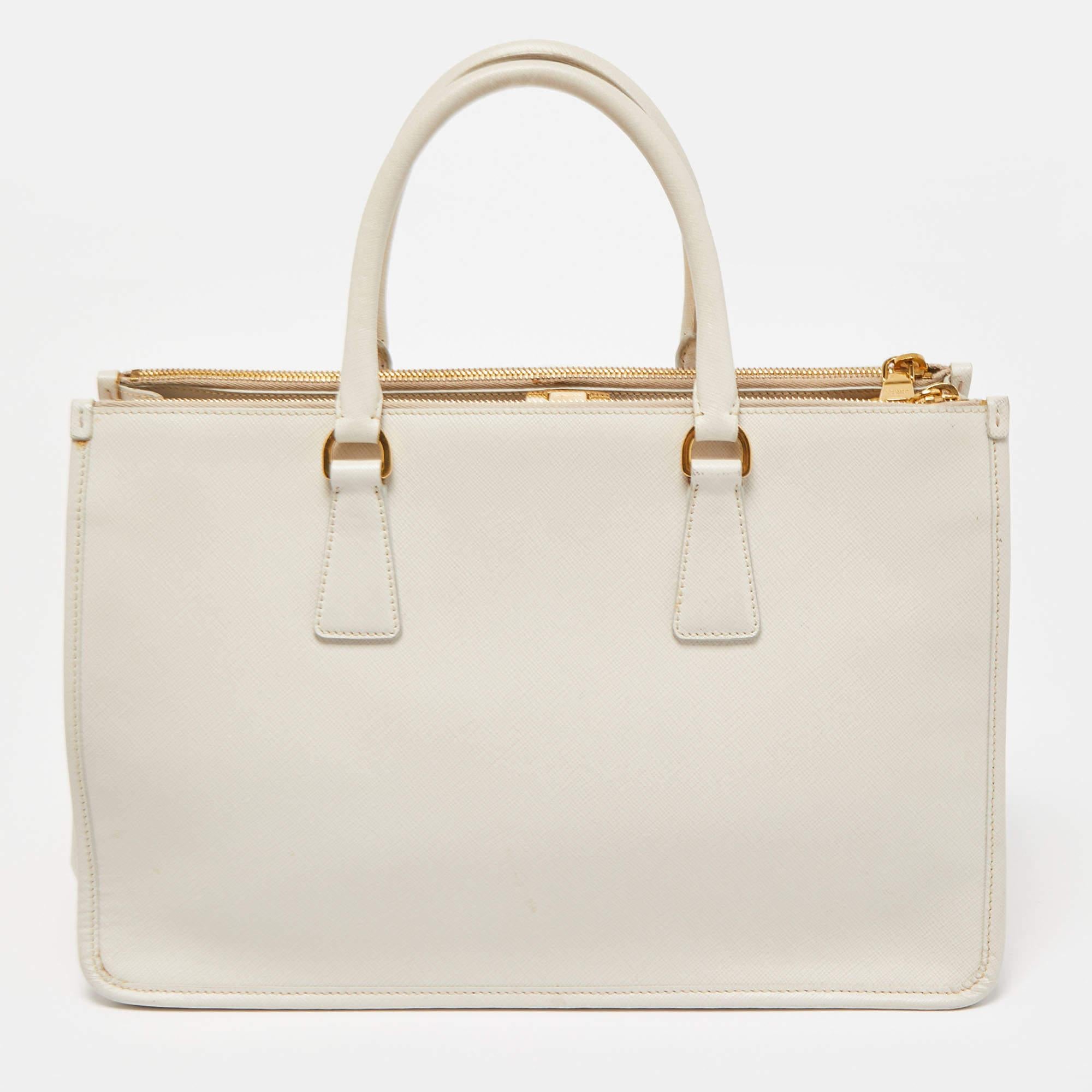 Prada White Saffiano Lux Leather Frame Tote In Good Condition In Dubai, Al Qouz 2