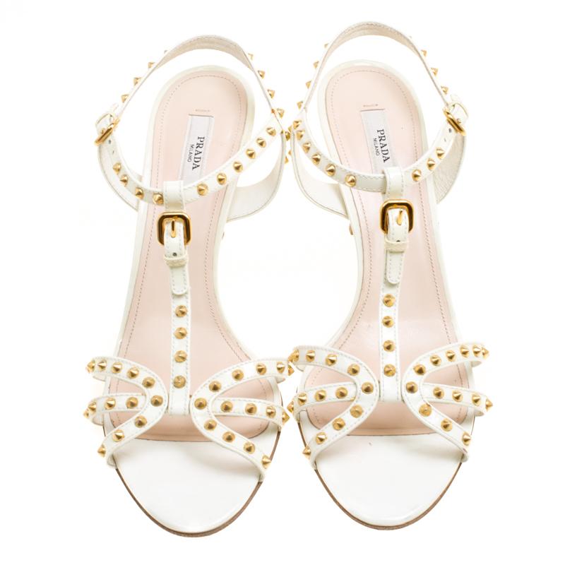 Prada White Studded Patent Leather Strappy Sandals Size 39.5 In Good Condition In Dubai, Al Qouz 2