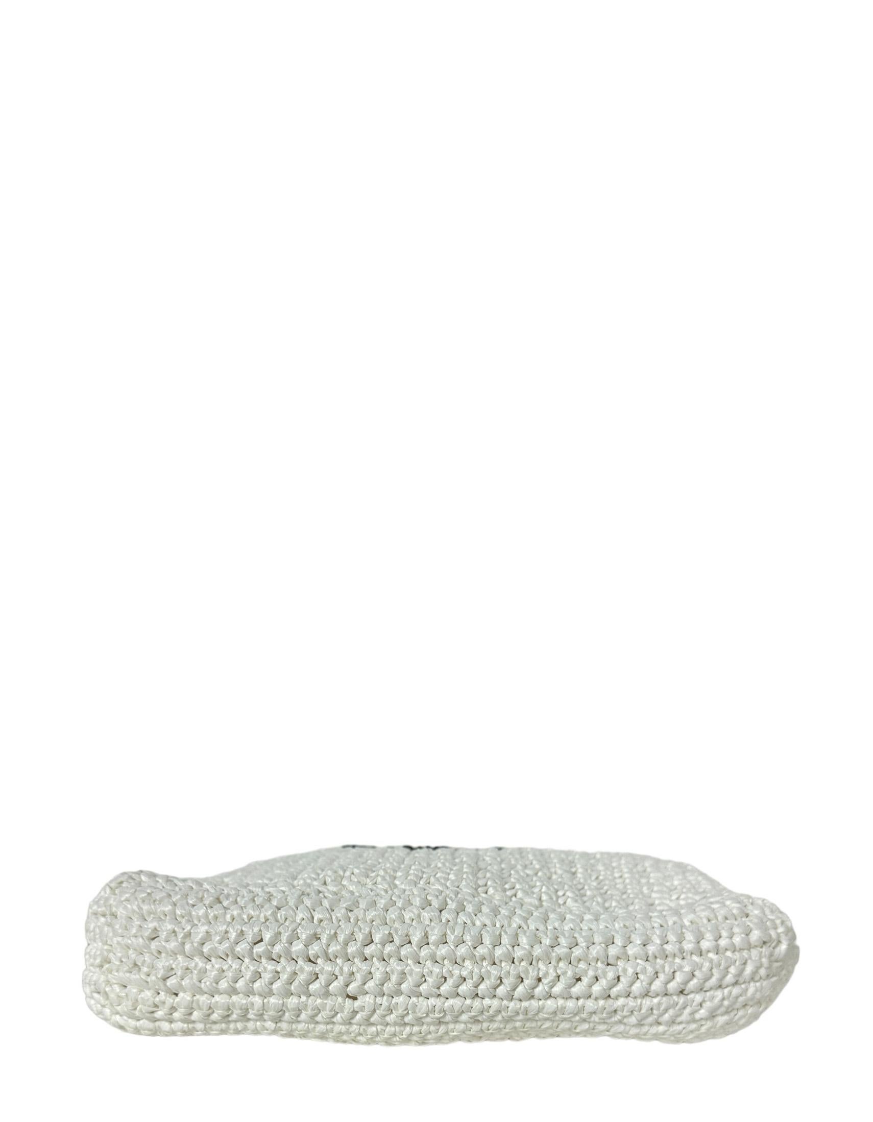 Prada White Yarn Raffia Effect Crochet Embroidered Small Logo Tote Bag Pour femmes en vente