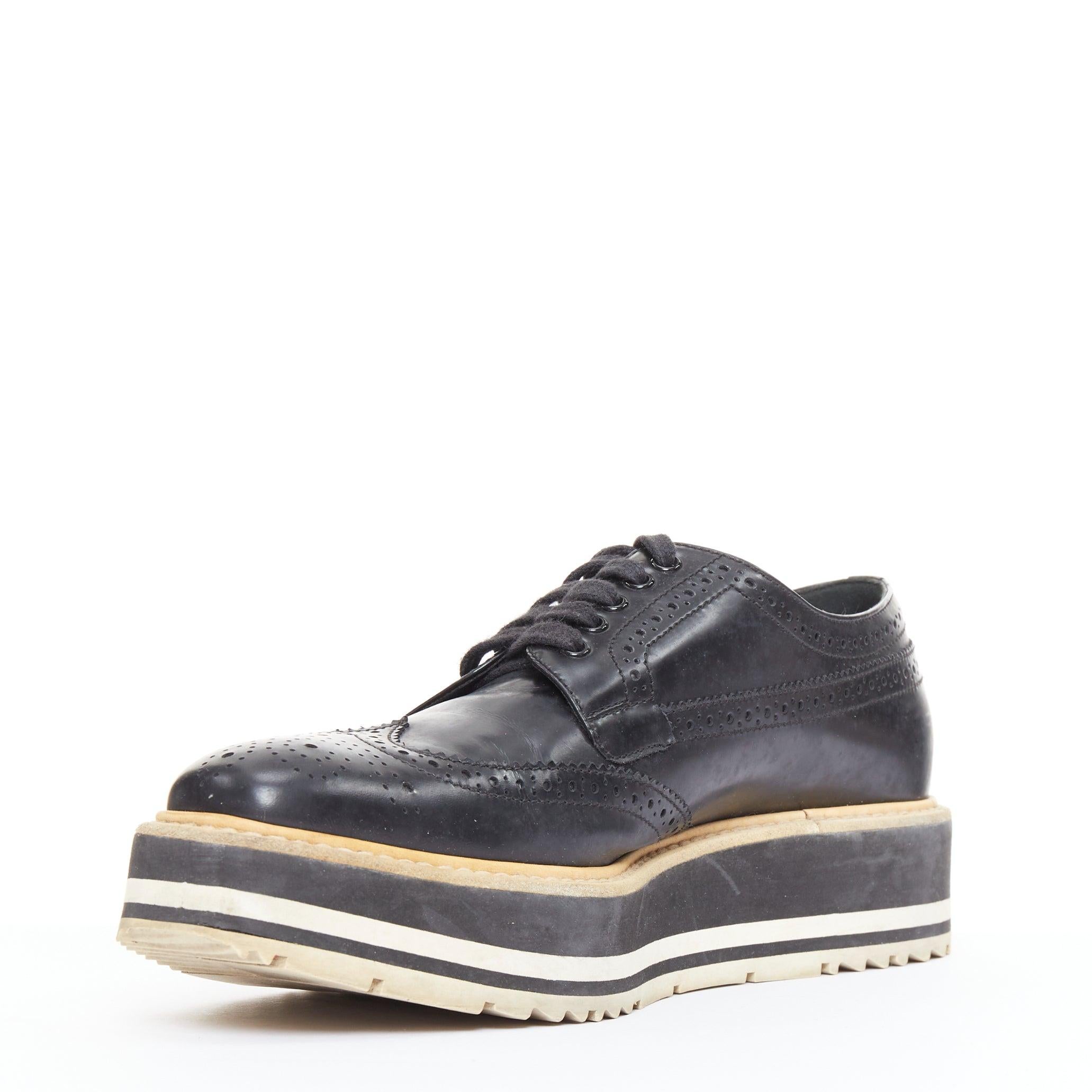 Gris PRADA Wingtip black white beige platform brogue oxfords EU37.5 en vente