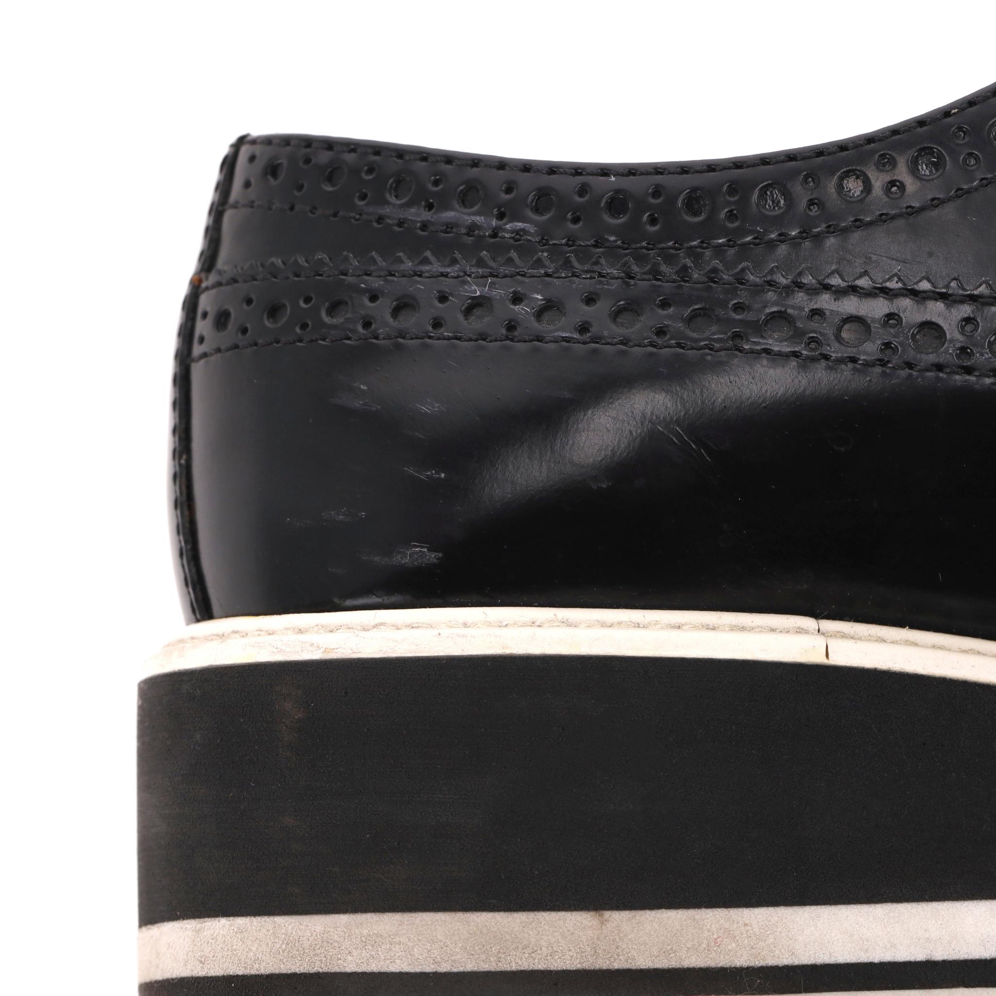 Prada Wingtip Leder Plateau Brogues im Angebot 6