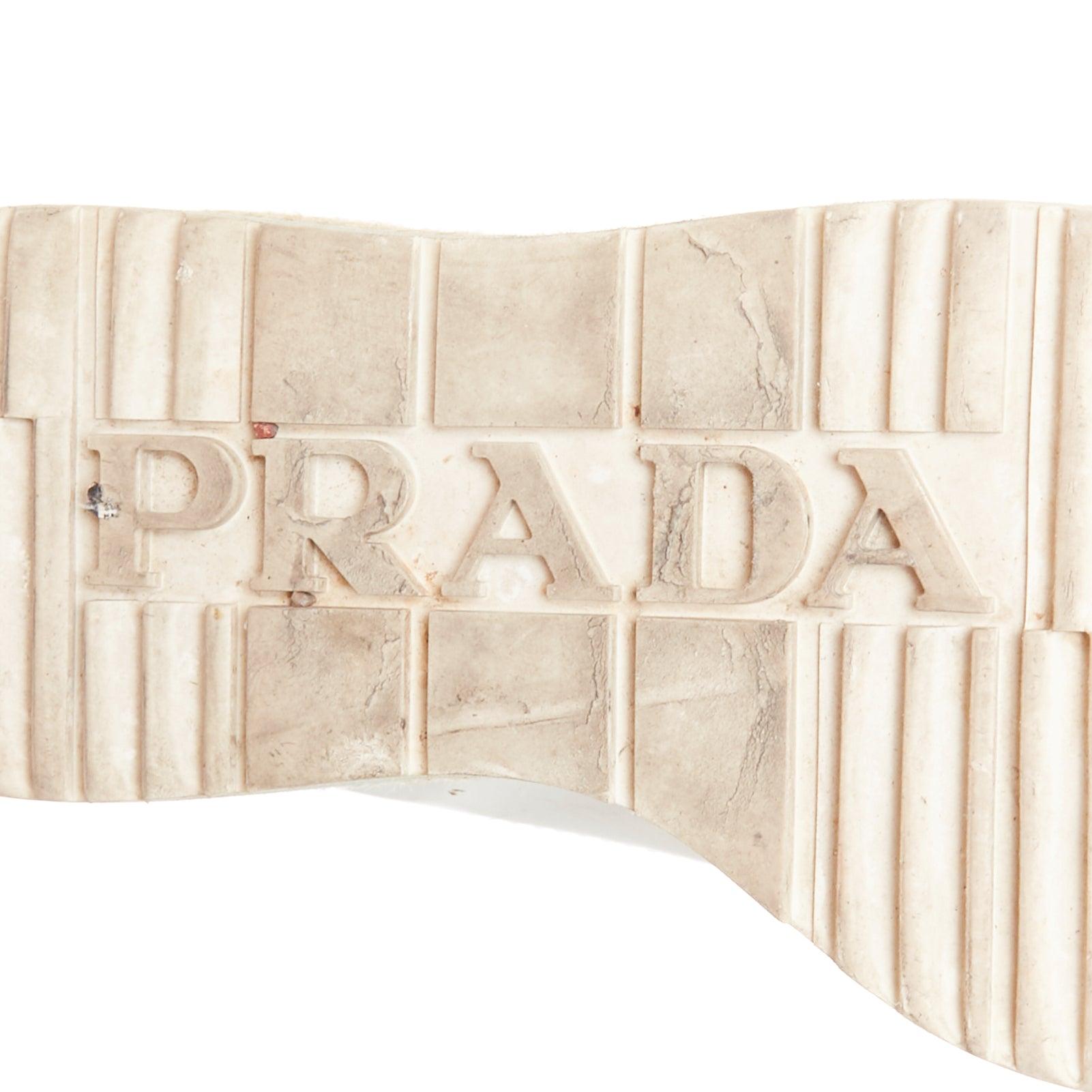 PRADA Wingtip espadrille en cuir blanc vert brodequins compensés EU35.5 en vente 5