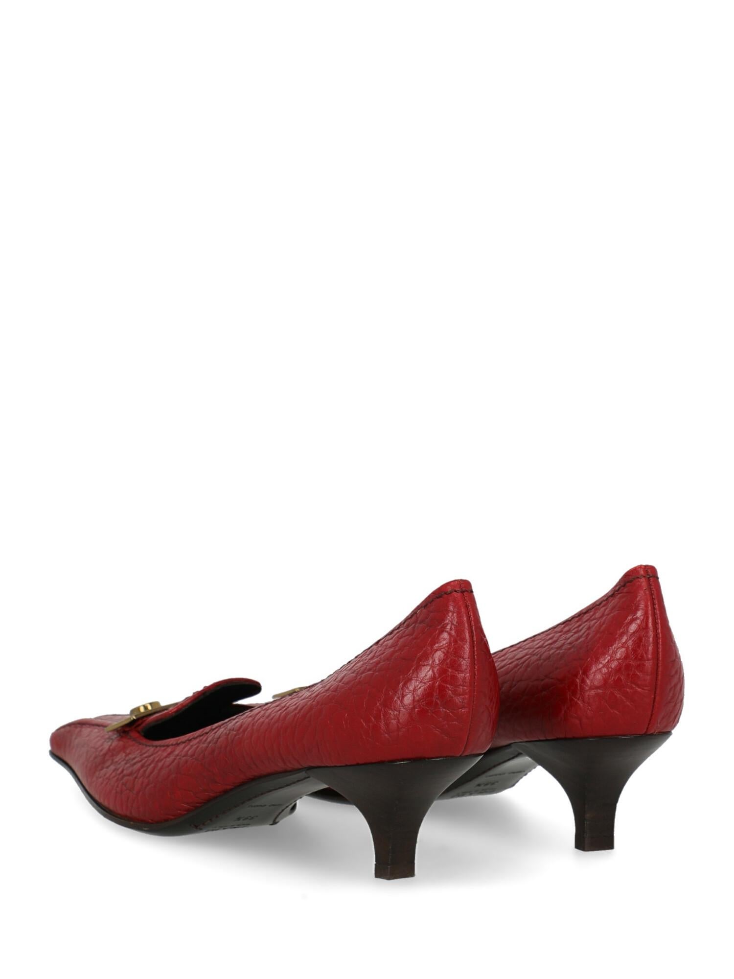 Women's Prada Woman Pumps Red Leather IT 39.5 For Sale