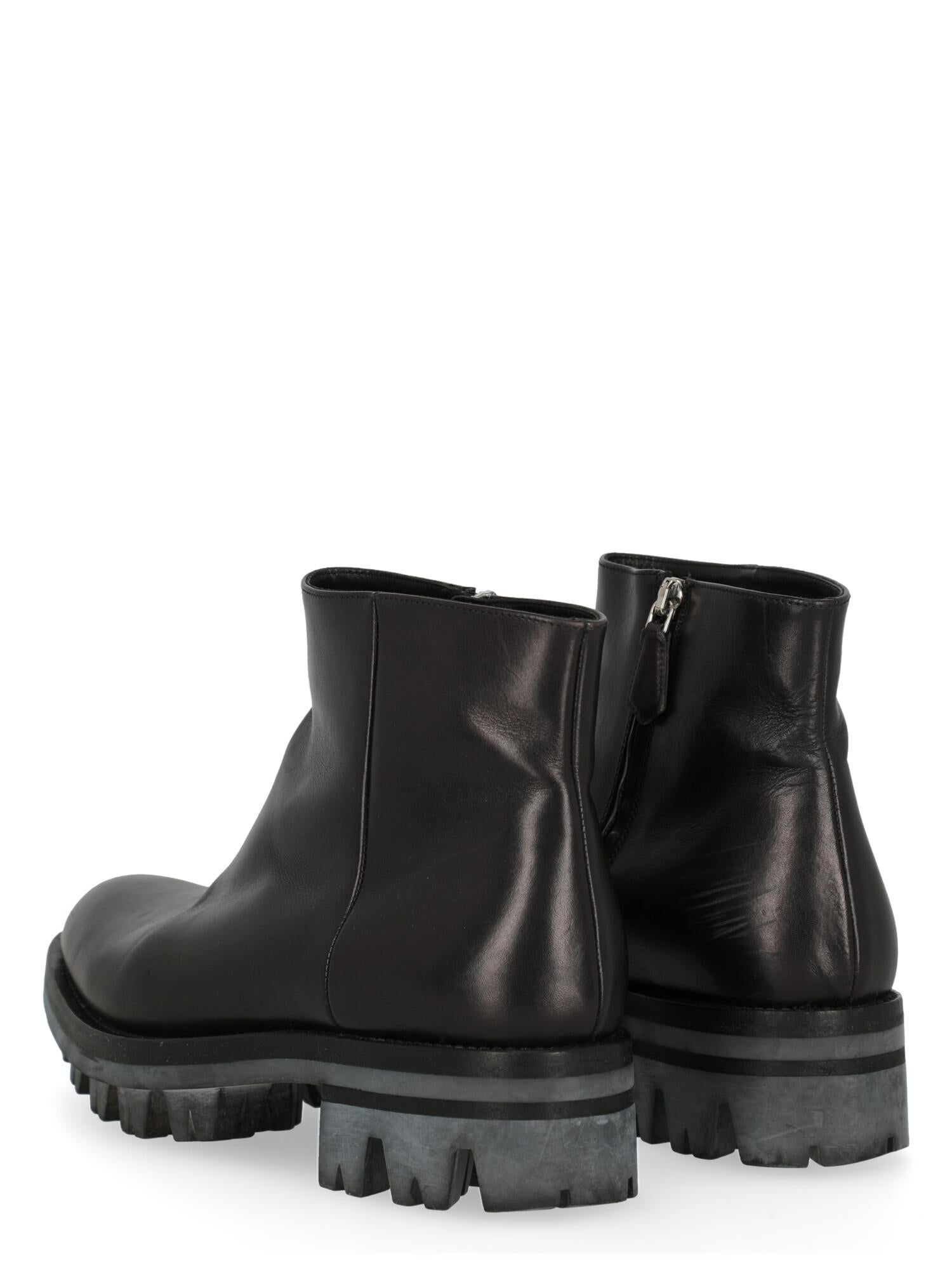 Women's Prada Women  Ankle boots Black Leather IT 40 For Sale