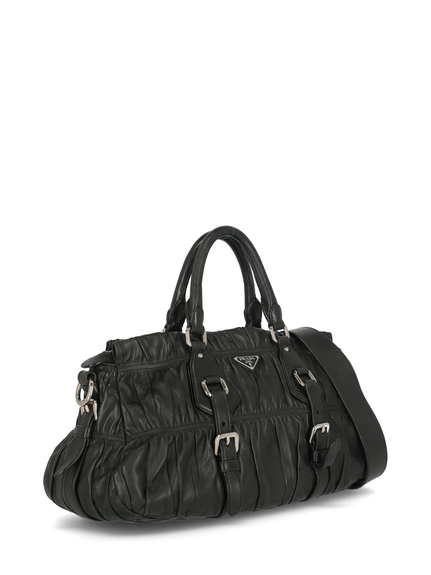 Prada Women Handbags Black Leather  In Fair Condition For Sale In Milan, IT