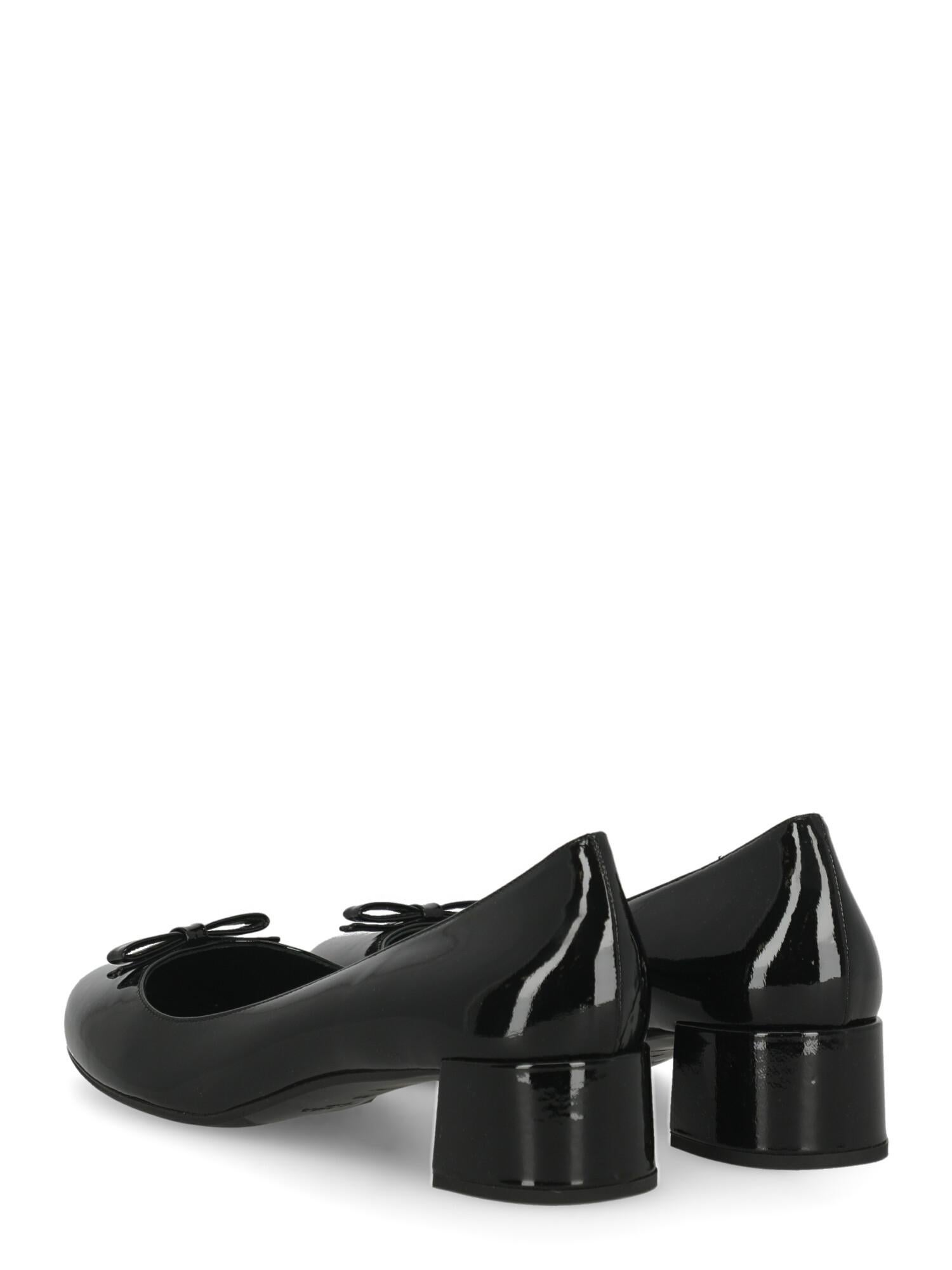 Prada  Women   Pumps  Black Leather EU 39 In Excellent Condition For Sale In Milan, IT