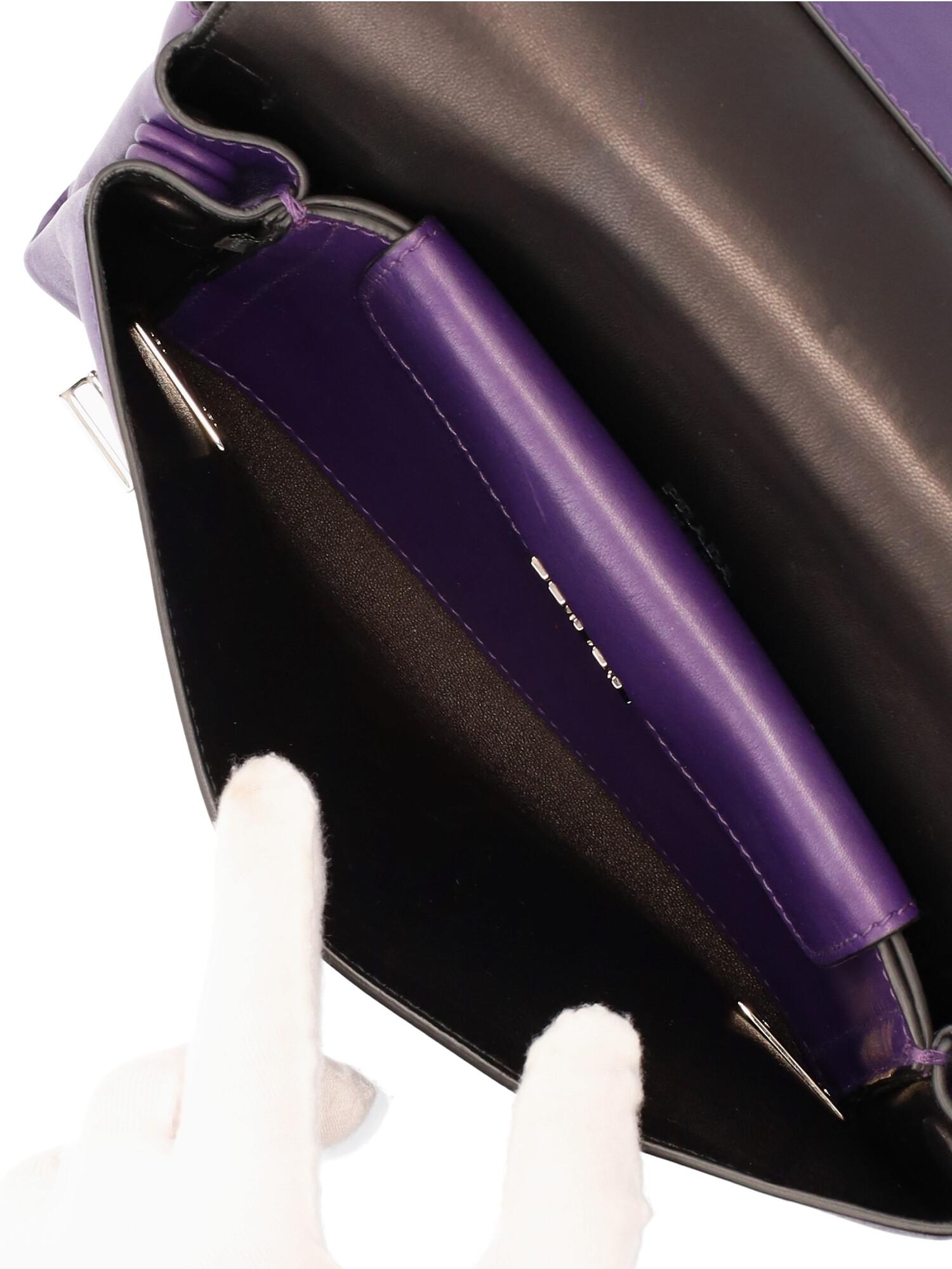 Women's Prada  Women   Shoulder bags  Purple Leather  For Sale