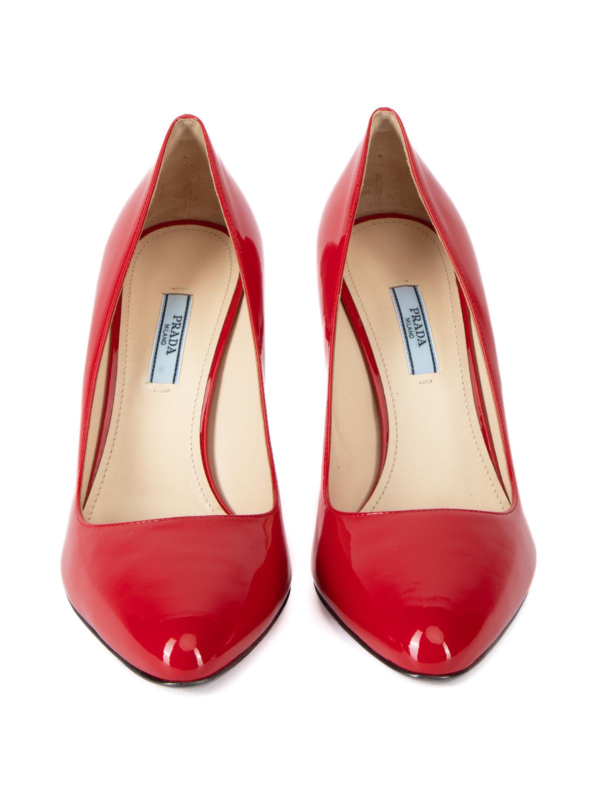 Prada Women's Calzature Donna Red Patent Leather Pumps In Excellent Condition In London, GB