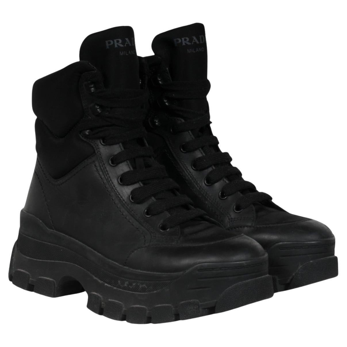Prada Womens Hiking Combat Boots US 8 EU 38 Black Nylon Leather Platform Ankle en vente
