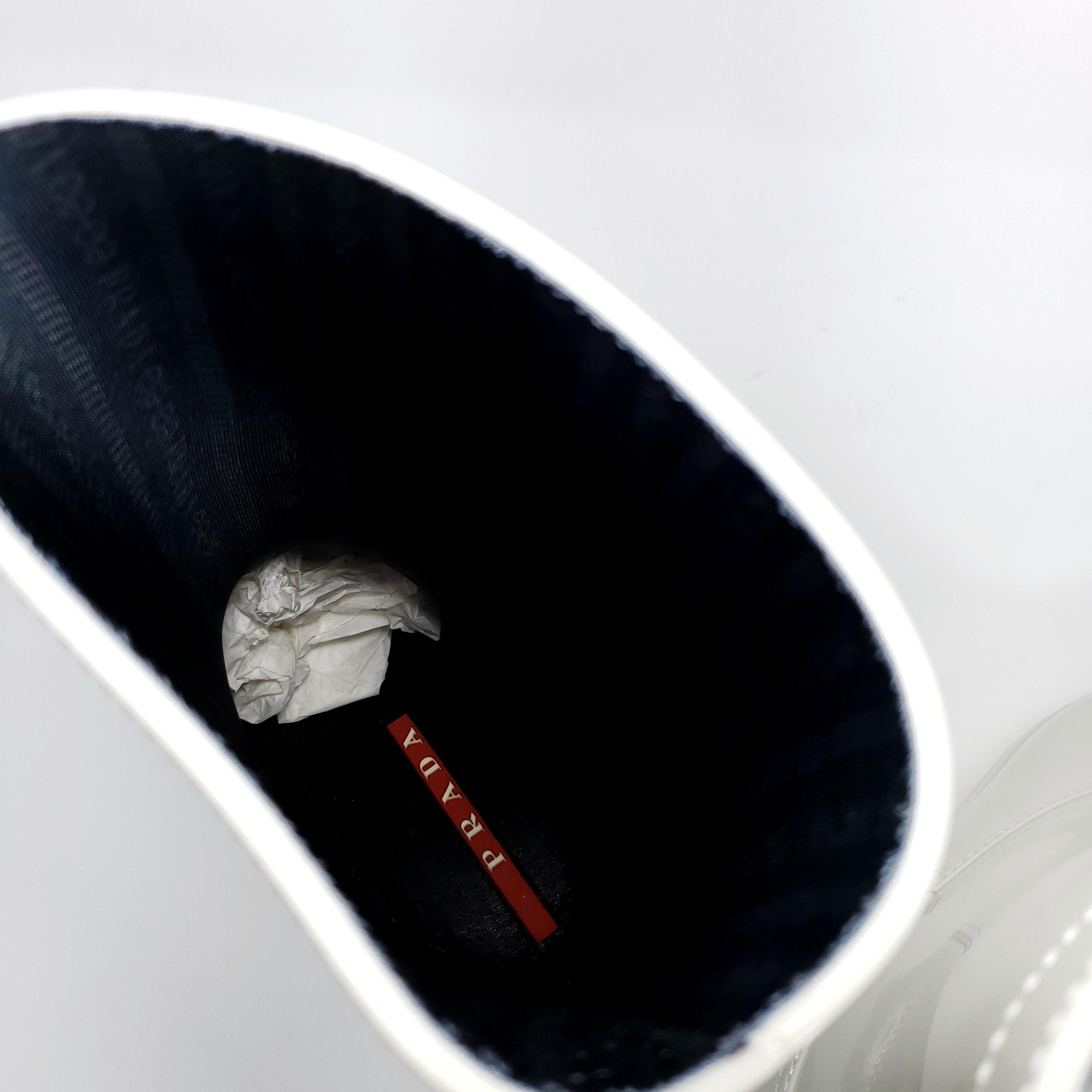 Gray Prada Women's Sport Rubber Talco White Rain Boots Size US 8, EU 38 For Sale