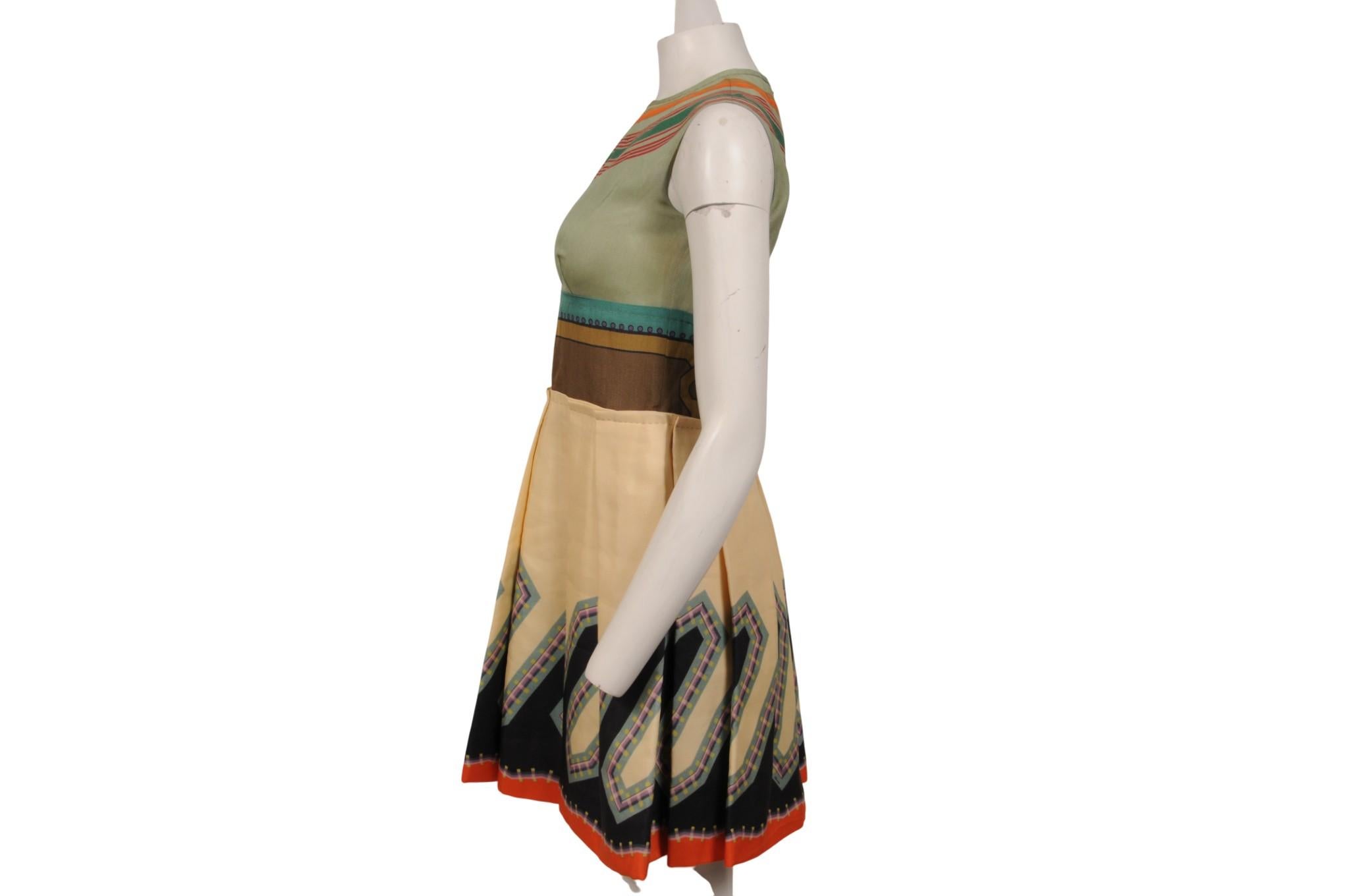 Prada Womens Tribal Pattern Dress Size IT 38 Pleated Silk Tan Olive Orange Black en venta 3
