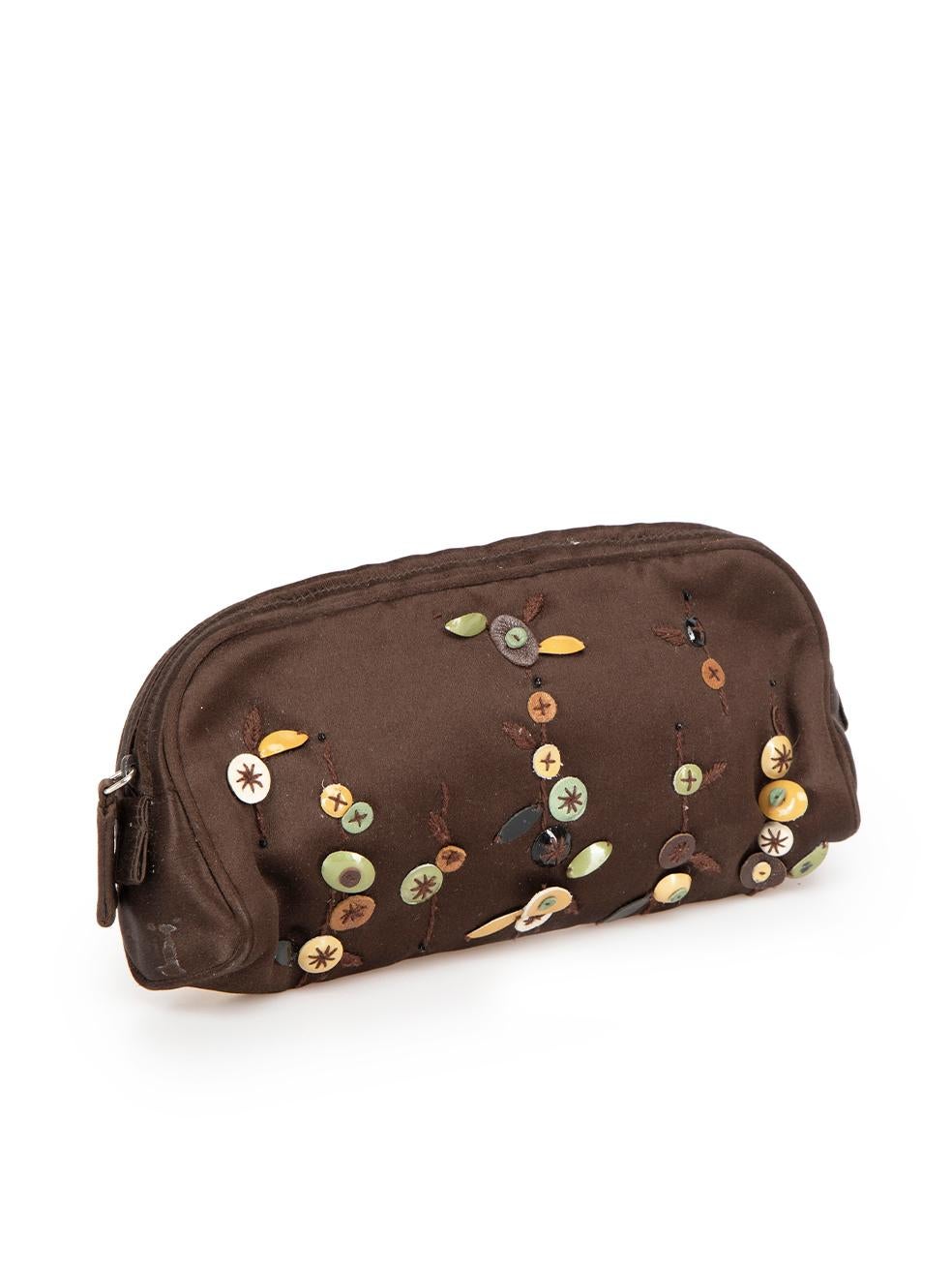 CONDITION is Good. General wear to pouch is evident. Moderate signs of wear to lining and embroidery detail where some stitching has frayed on this used Prada designer resale item.



Details


Vintage

Brown

Satin

Mini pouch

Embroidered and