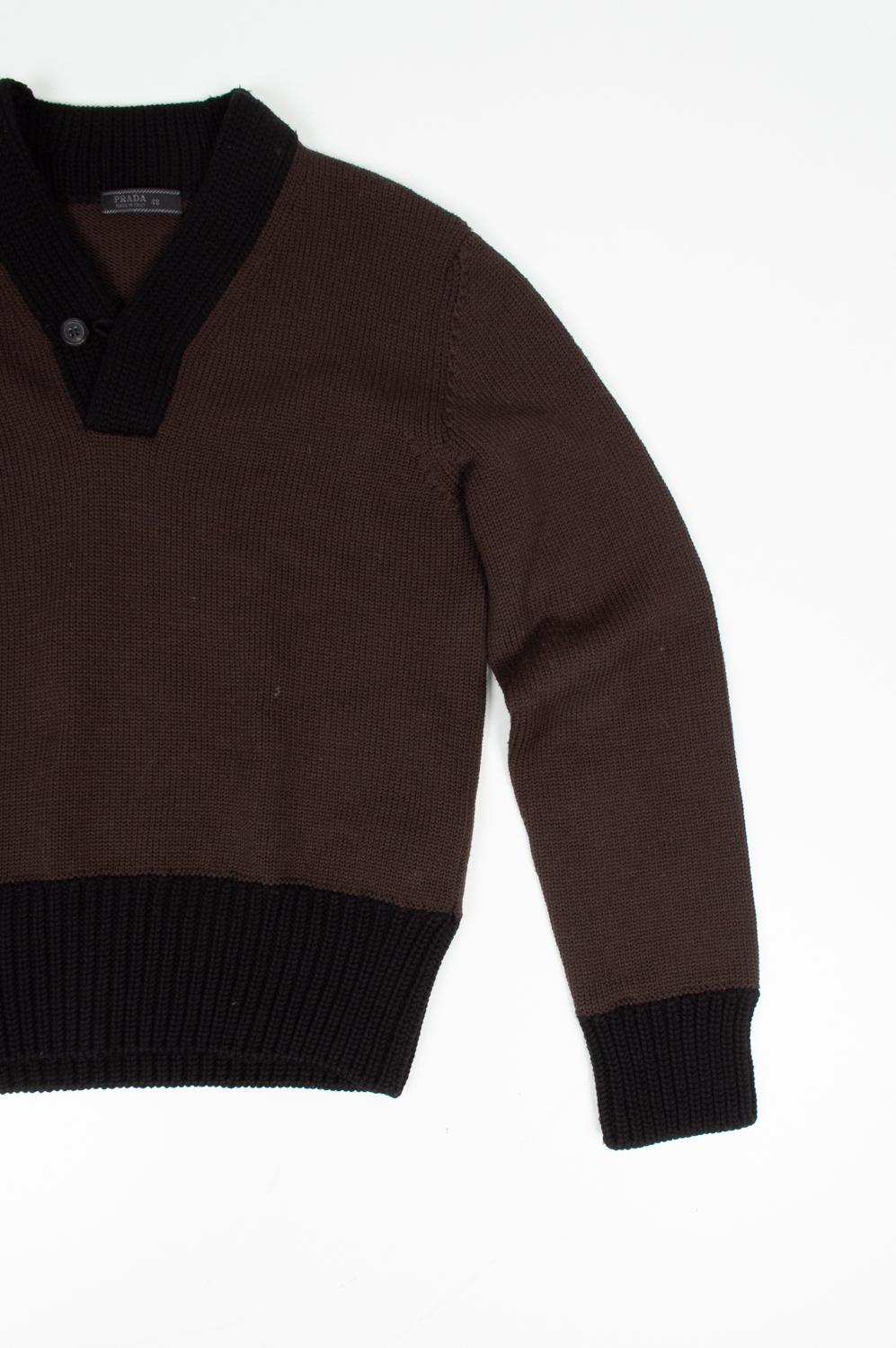 100% genuine Prada Wool Knit Heavy Sweater, S582
Color: Brown with black parts
(An actual color may a bit vary due to individual computer screen interpretation)
Material: Wool
Tag size: 48ITA runs Medium
This sweater is great quality item. Rate 9 of