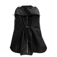 Prada x Elizabeth Diller L'abito trasformabile in busta