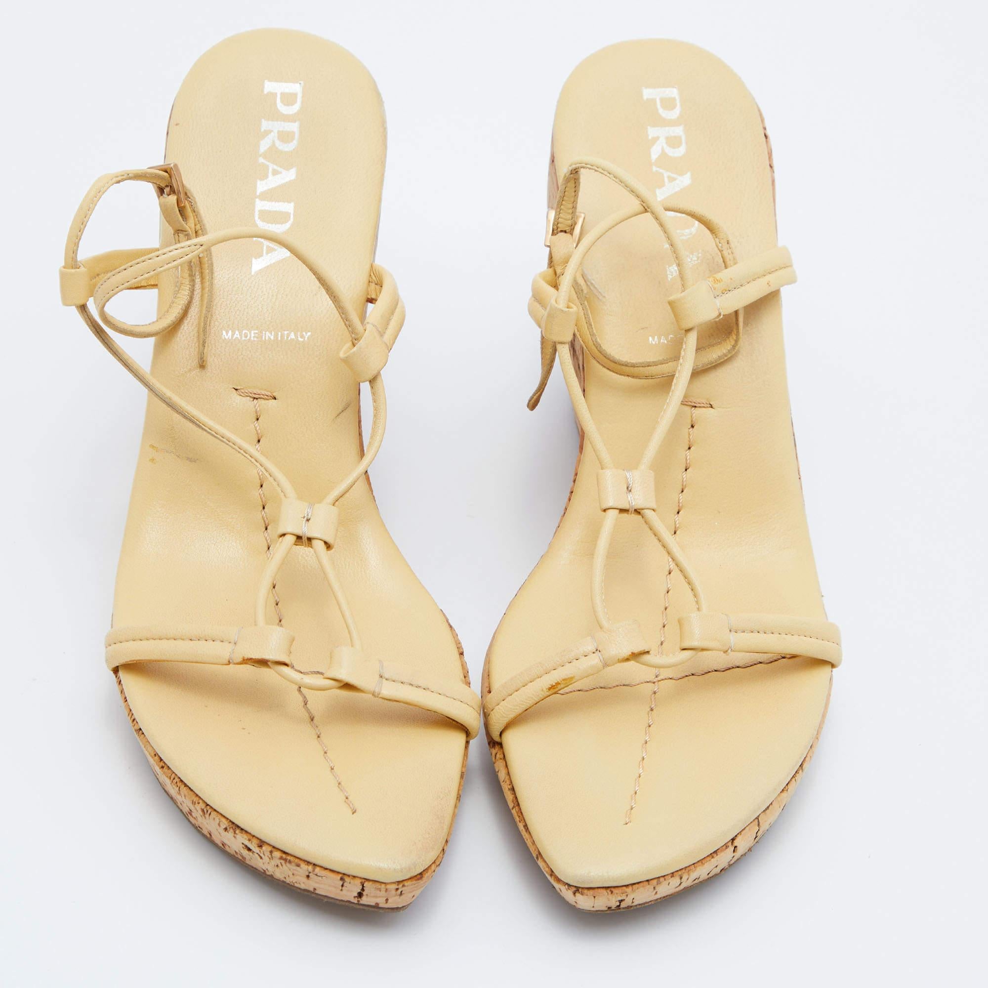 Prada Yellow Leather Ankle Strap Wedge Sandals Size 39 In Fair Condition For Sale In Dubai, Al Qouz 2