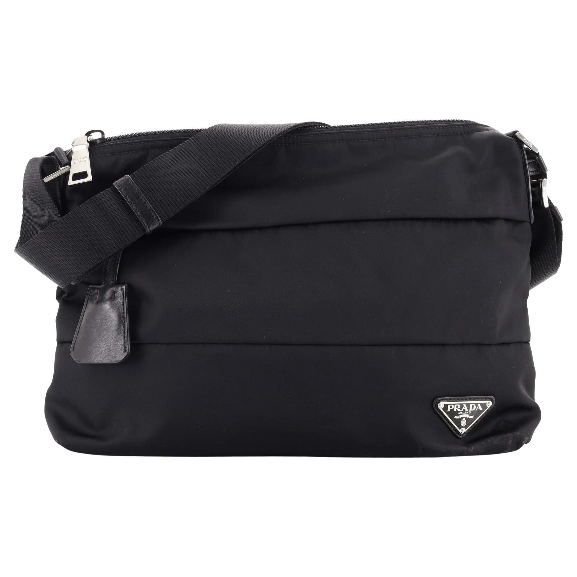 Prada Zip Messenger Bag Horizontal Quilt Tessuto Medium