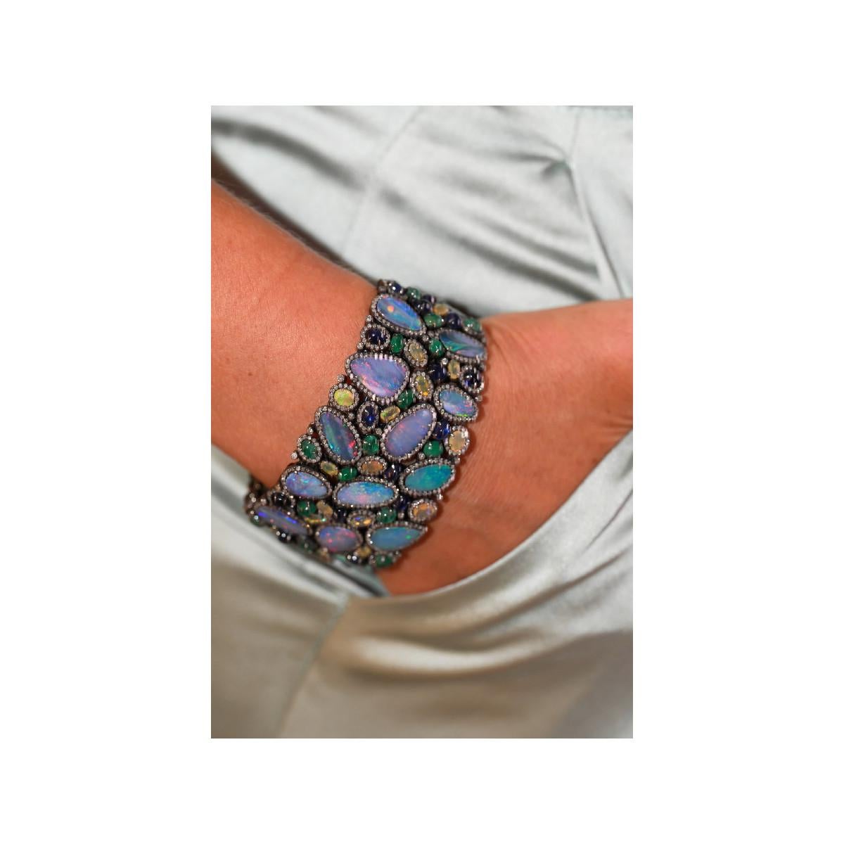 Pradera Joyas Pulsera de Oro y Plata de 18K con Diamantes Esmeralda Zafiro y Ópalo Corte brillante en venta