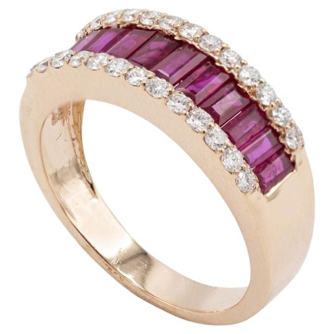 Anello in oro rosa 18 carati con diamanti e rubini di Pradera Jewels in vendita