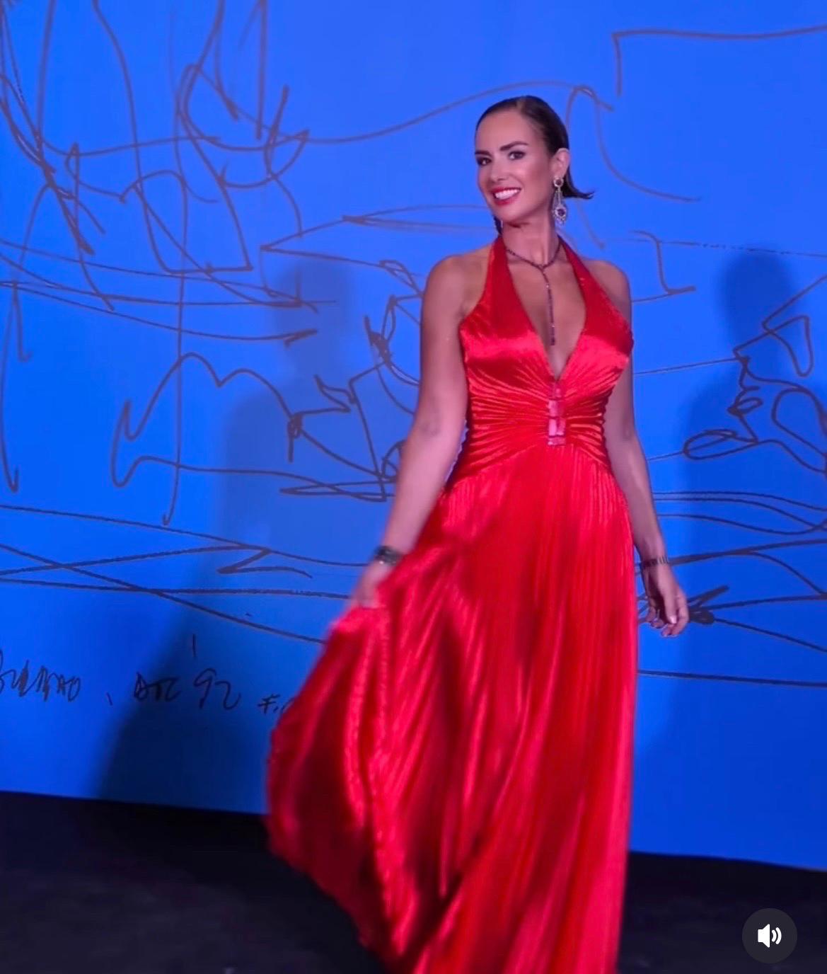 Pradera Jewels Bague et pendentif en or blanc 18 carats avec diamants et émeraude (paire) en vente 5